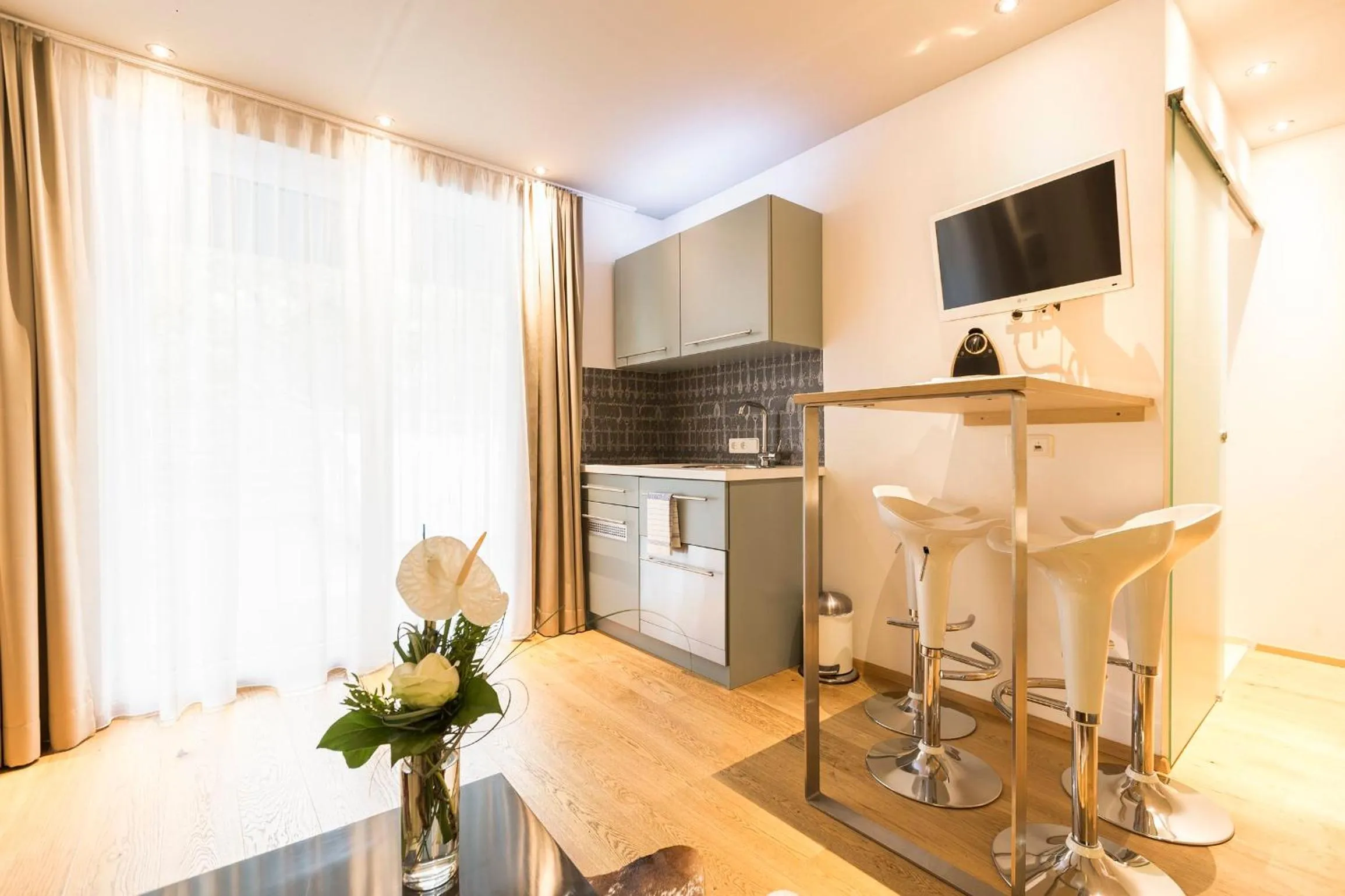 Kitchen or kitchenette in Room 4 & 5 Apartments