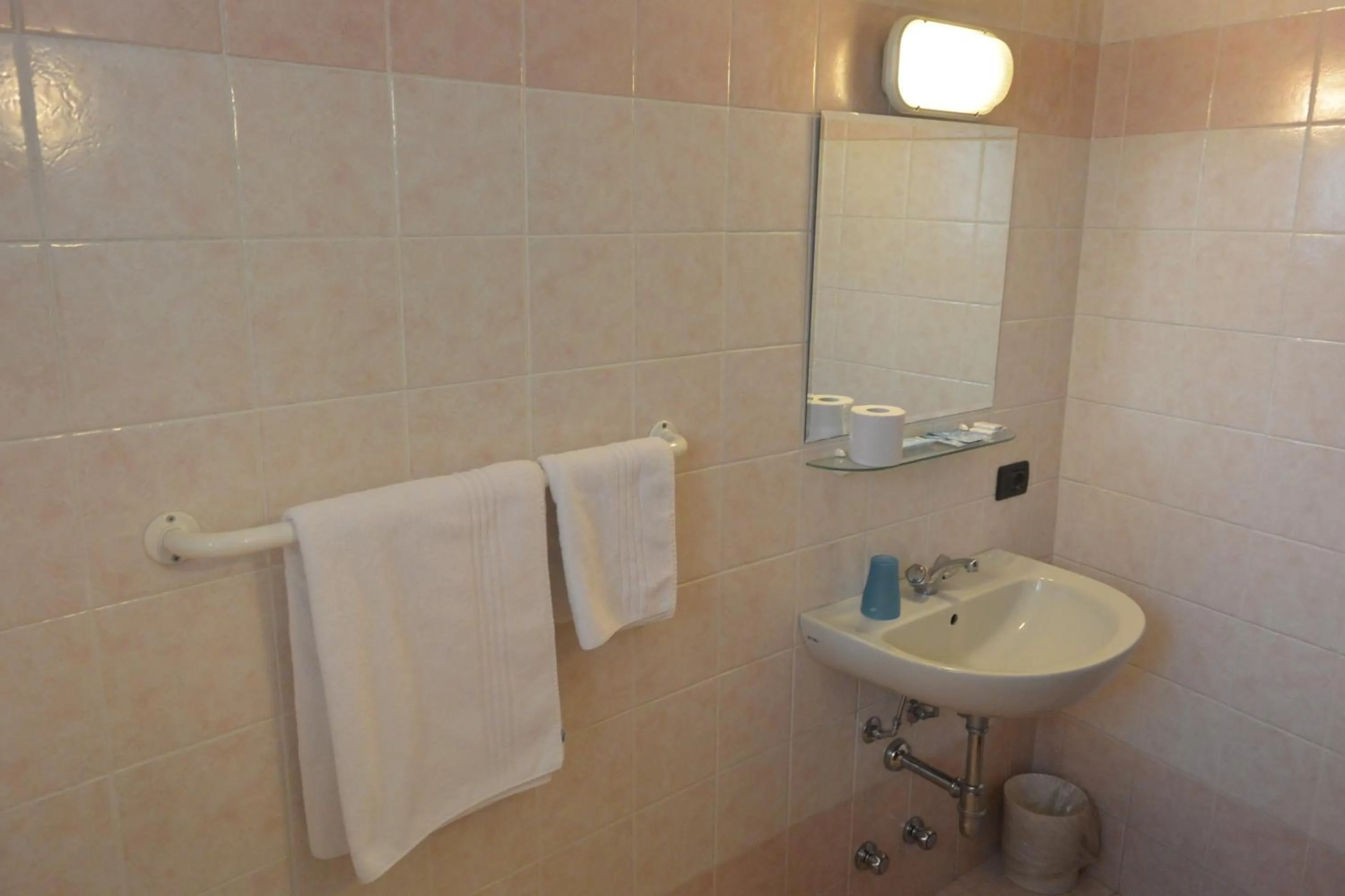 Bathroom in Hotel Nuovo