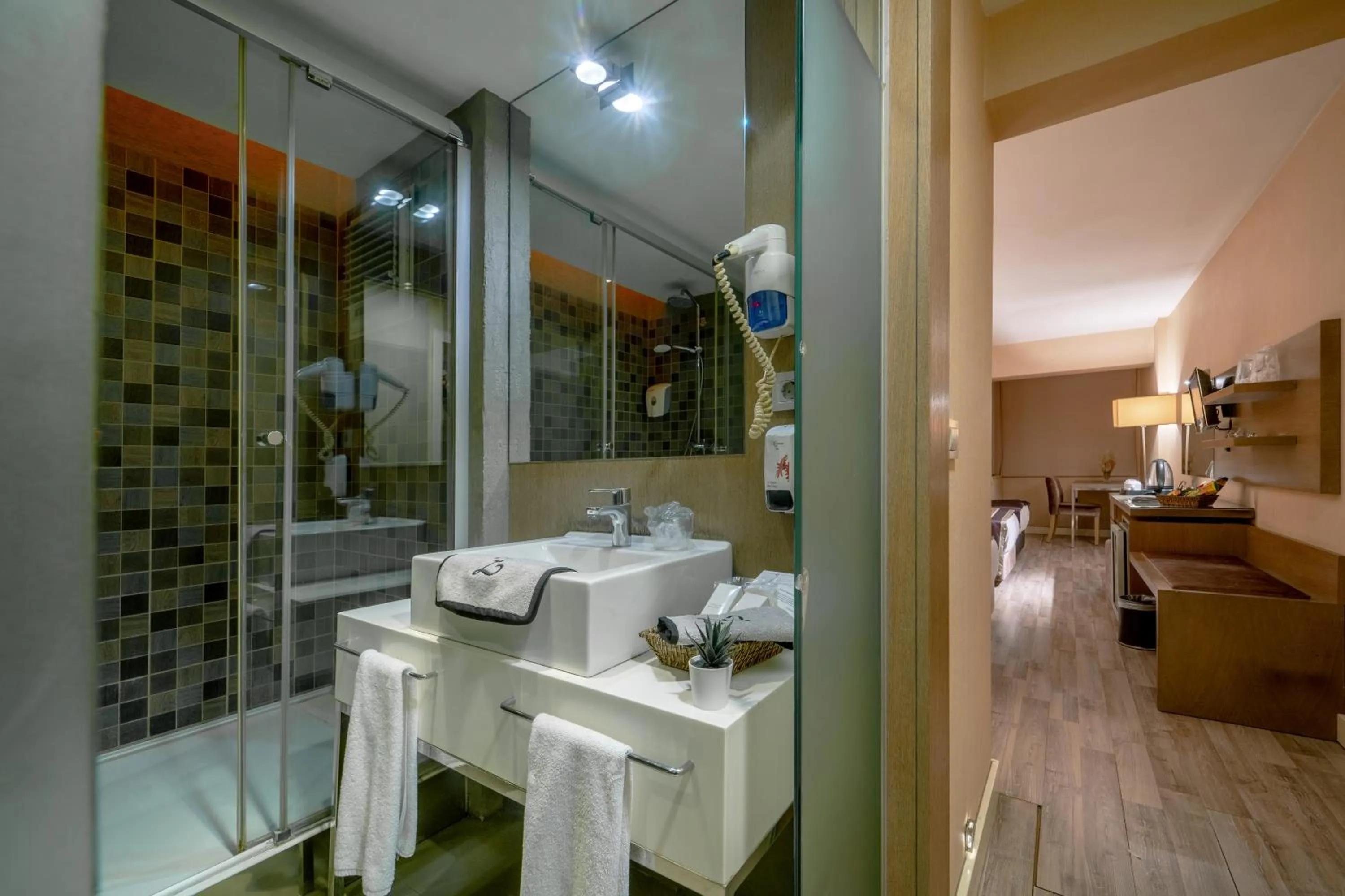 The New Hotel Zeybek