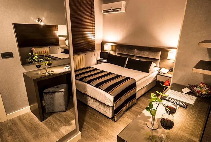 Bed in The New Hotel Zeybek