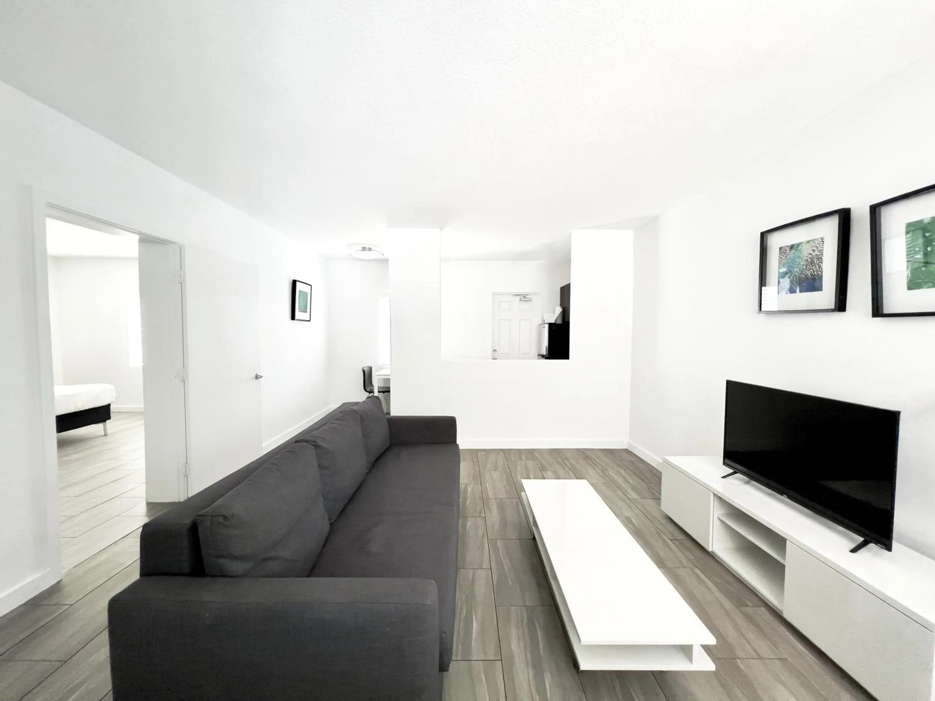 TV and multimedia in Beach Gardens