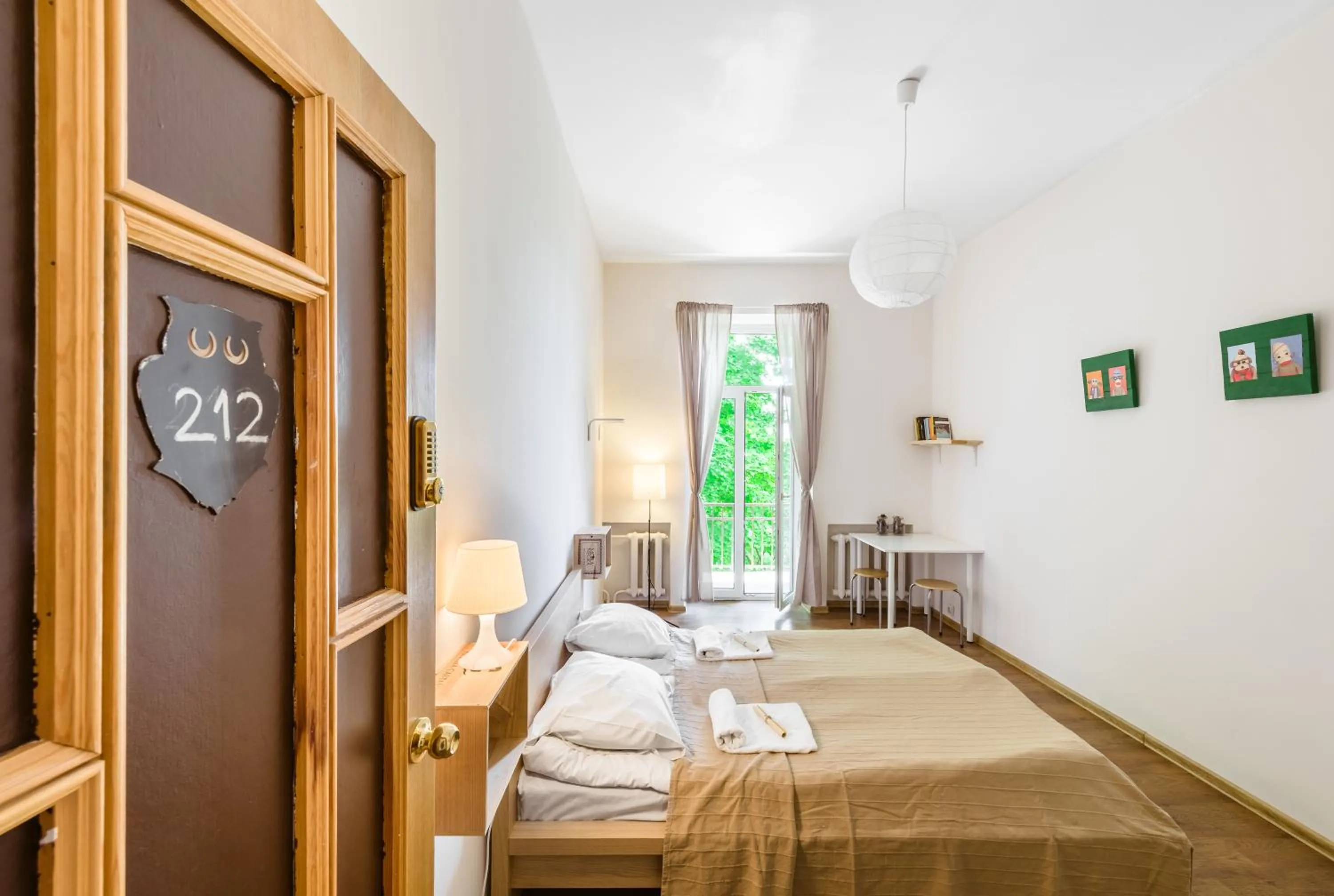 Bed in Downtown Forest Hostel & Camping