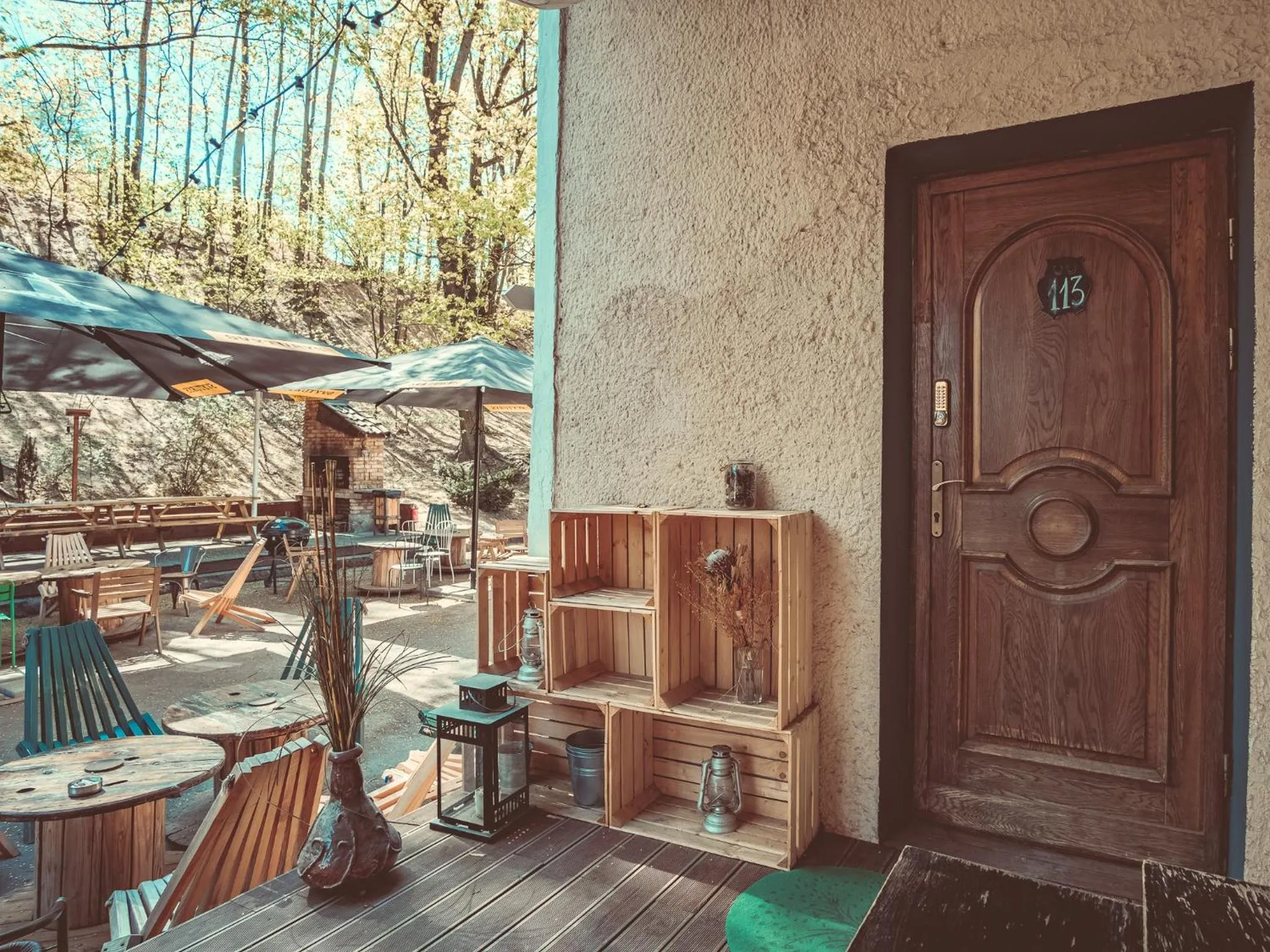 Patio in Downtown Forest Hostel & Camping