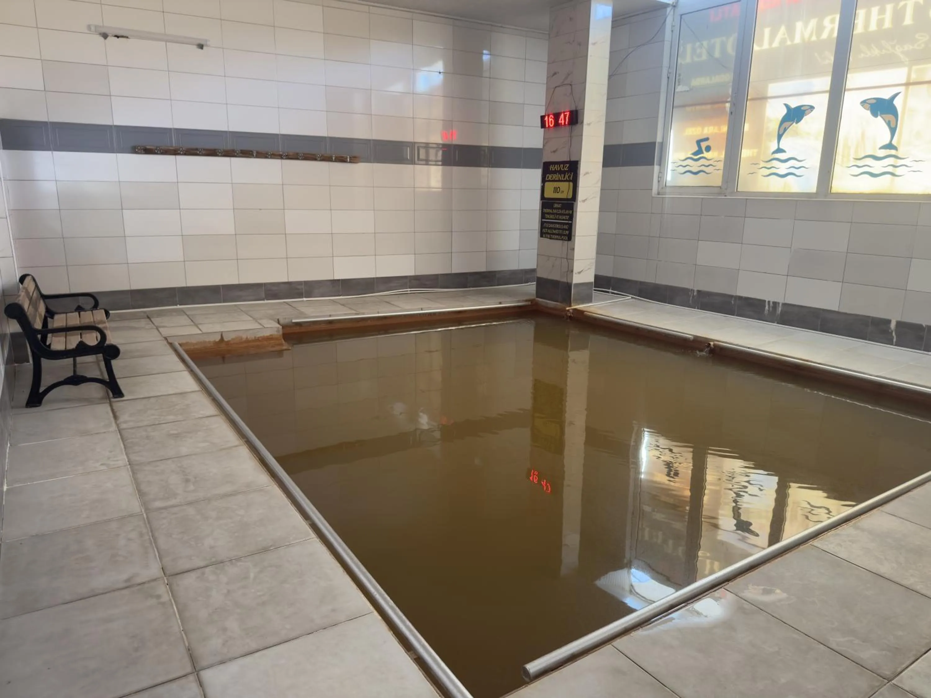 Hot Spring Bath in Reis Thermal Otel