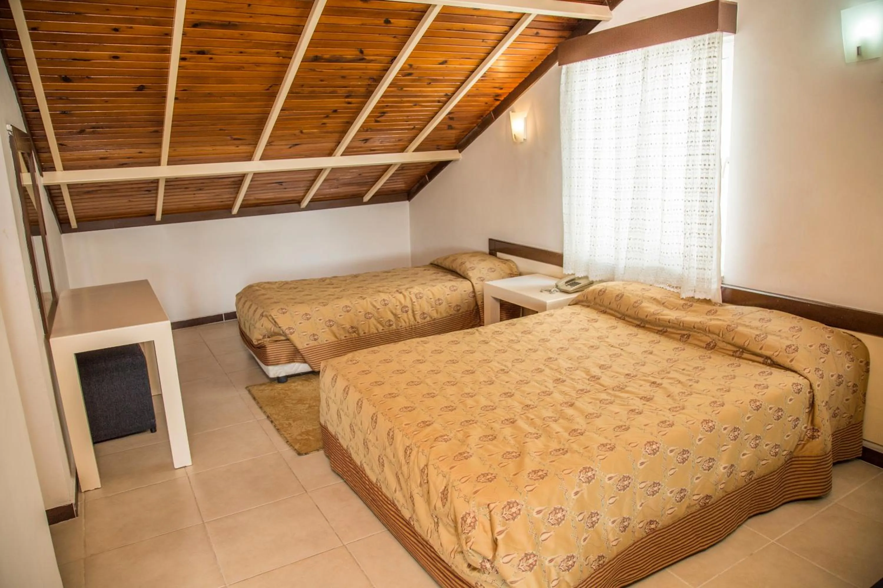 Bedroom, Bed in Reis Thermal Otel