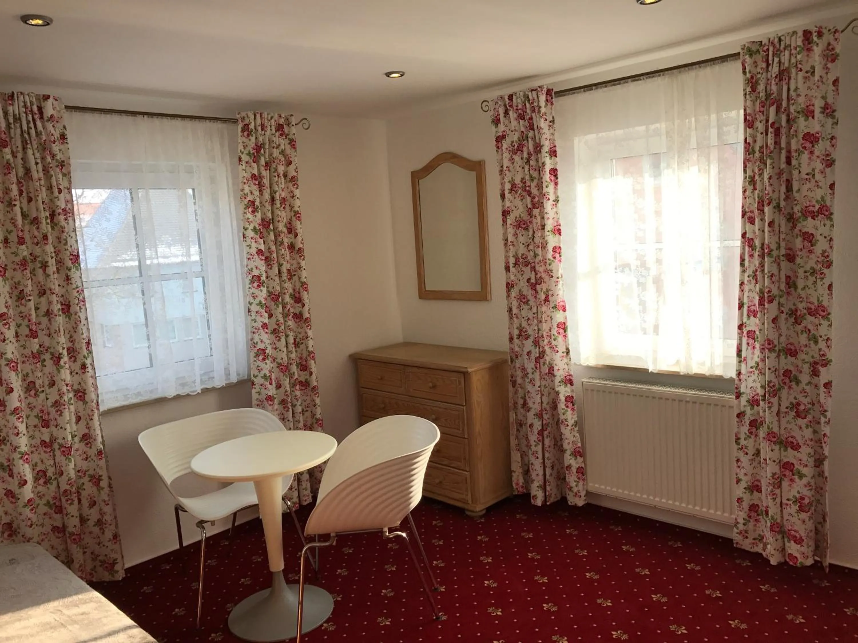 Living room in Landhotel Rangau Gasthof & Brennerei