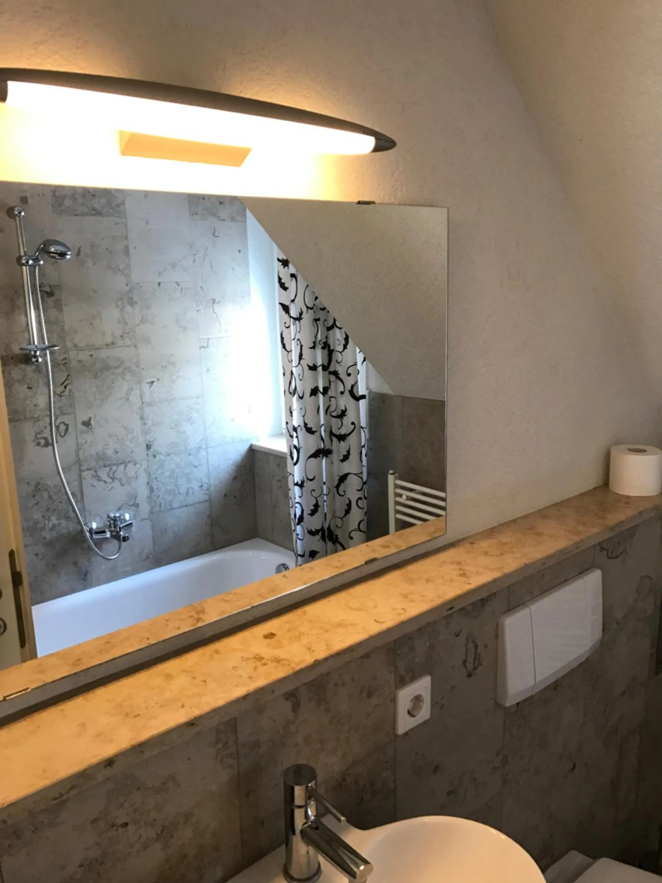 Shower in Landhotel Rangau Gasthof & Brennerei