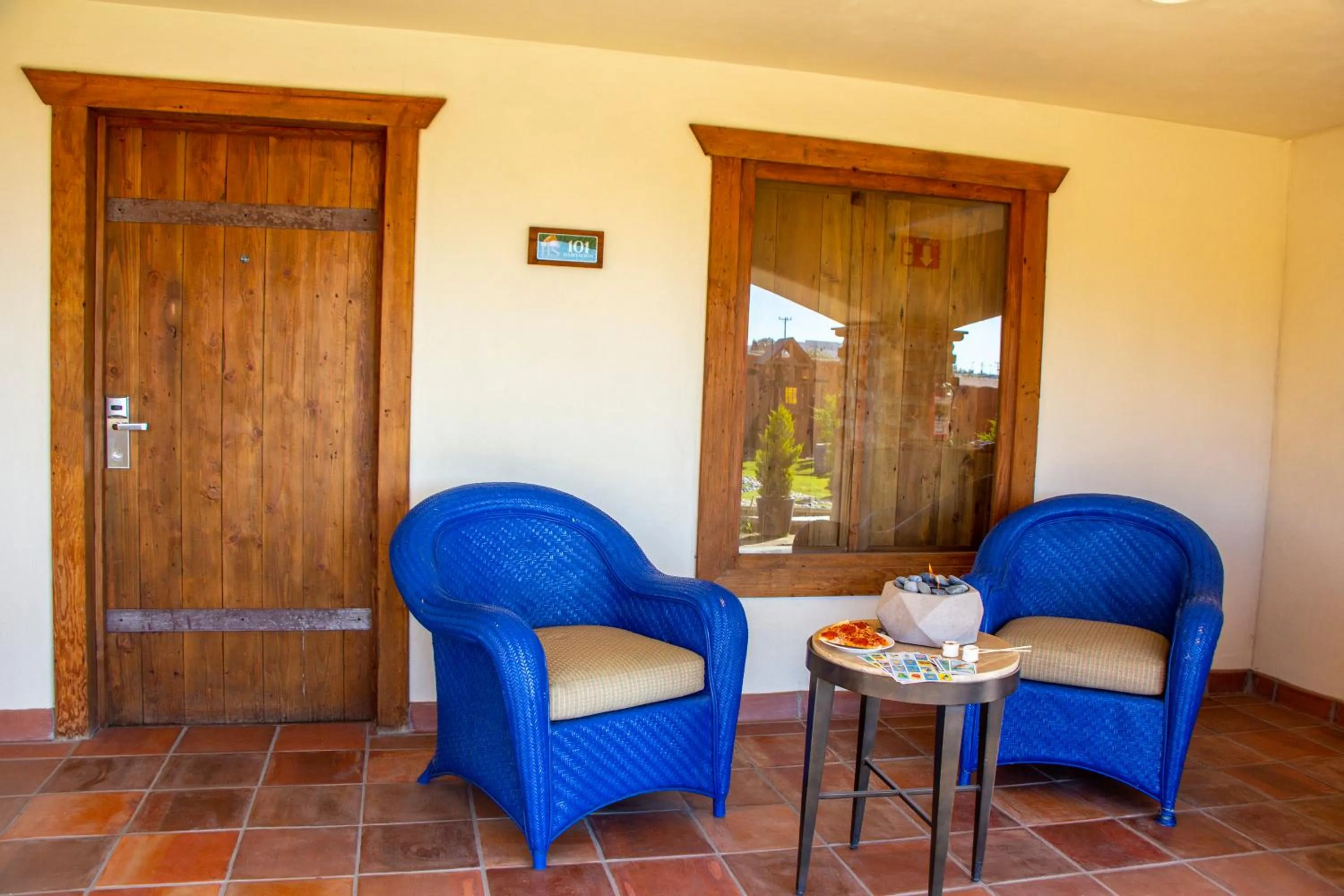 Seating area in Hotel Hacienda Santana
