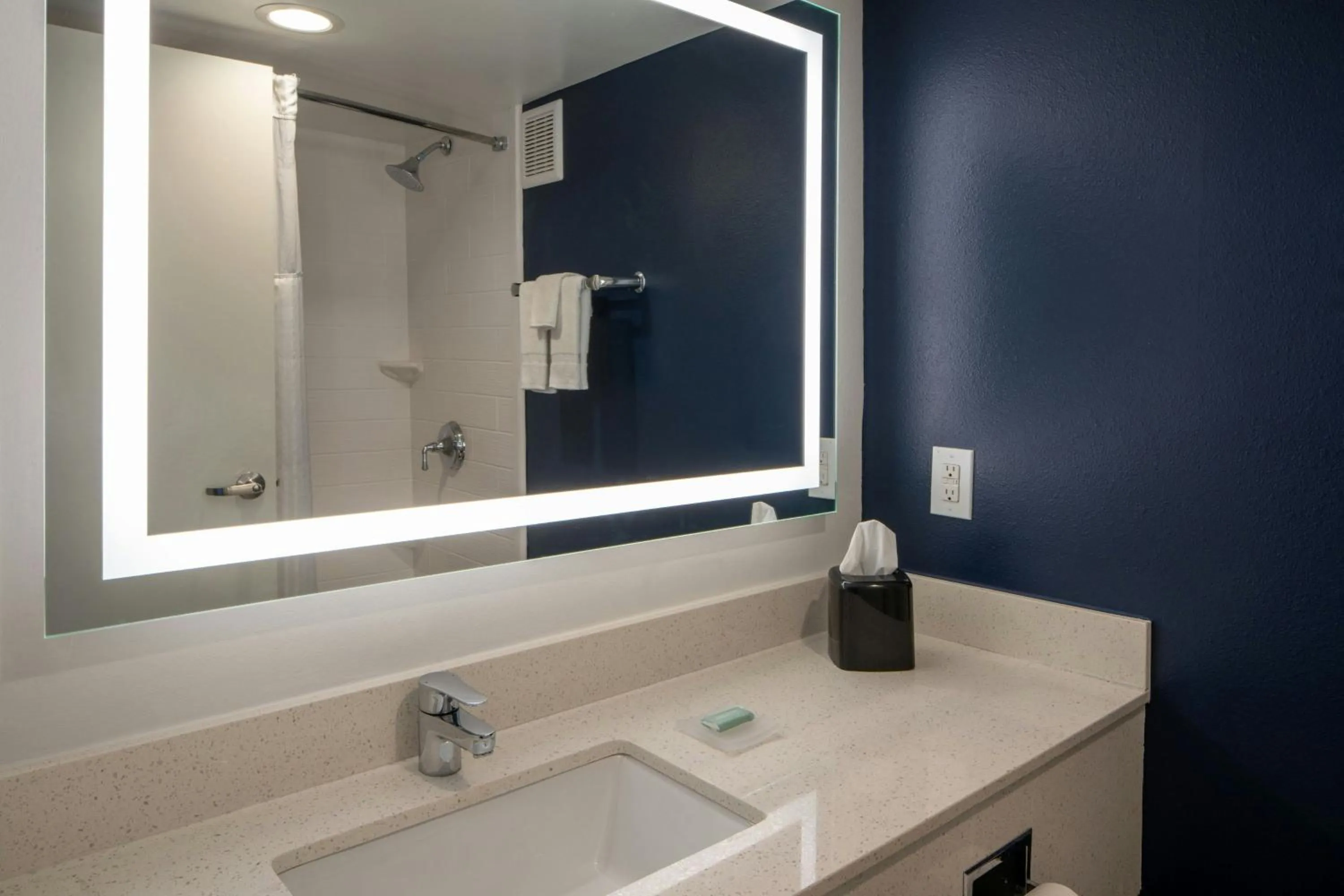 Bathroom in City Express by Marriott New Orleans 1-10