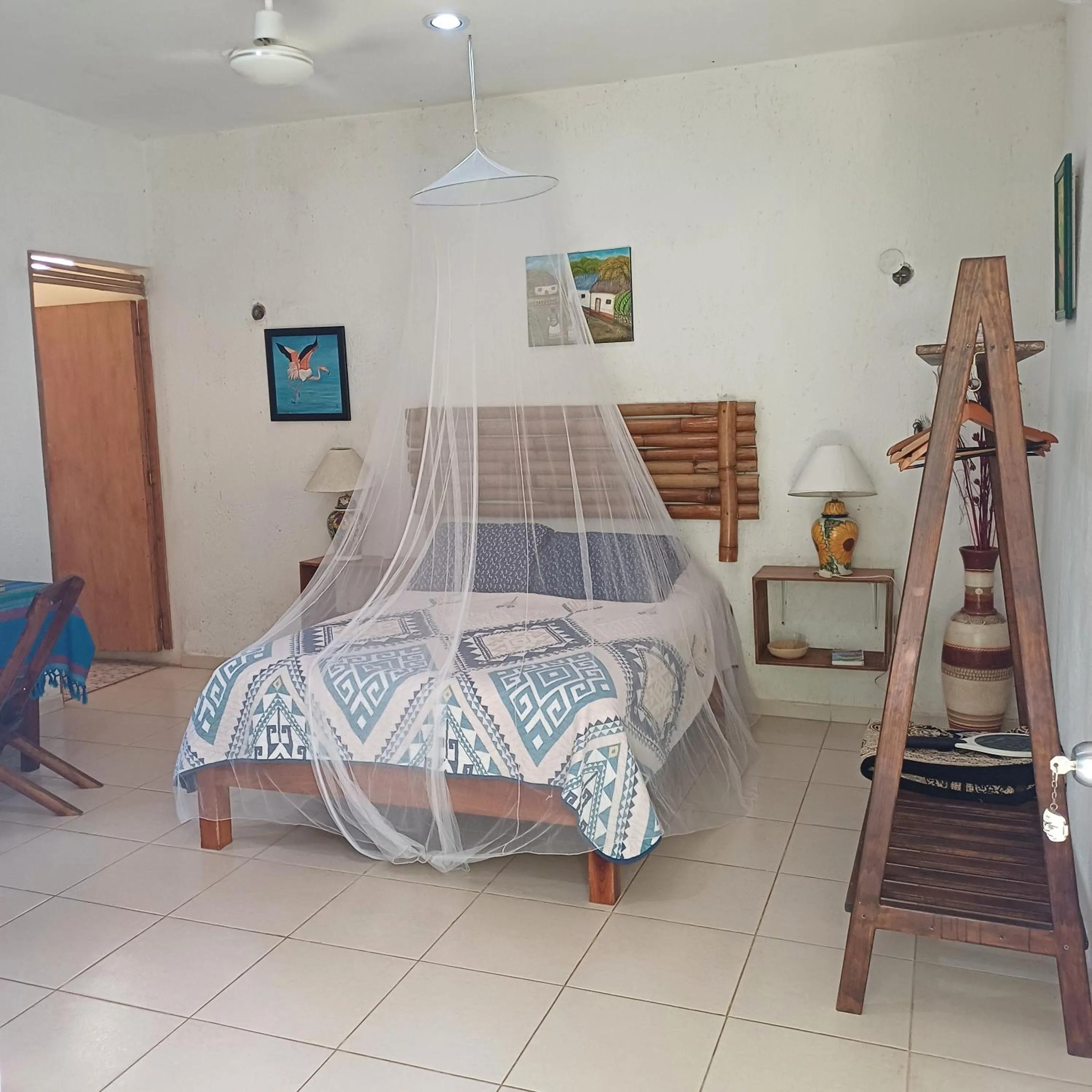 Photo of the whole room, Bed in Mayan Bungalow Near Chichén
