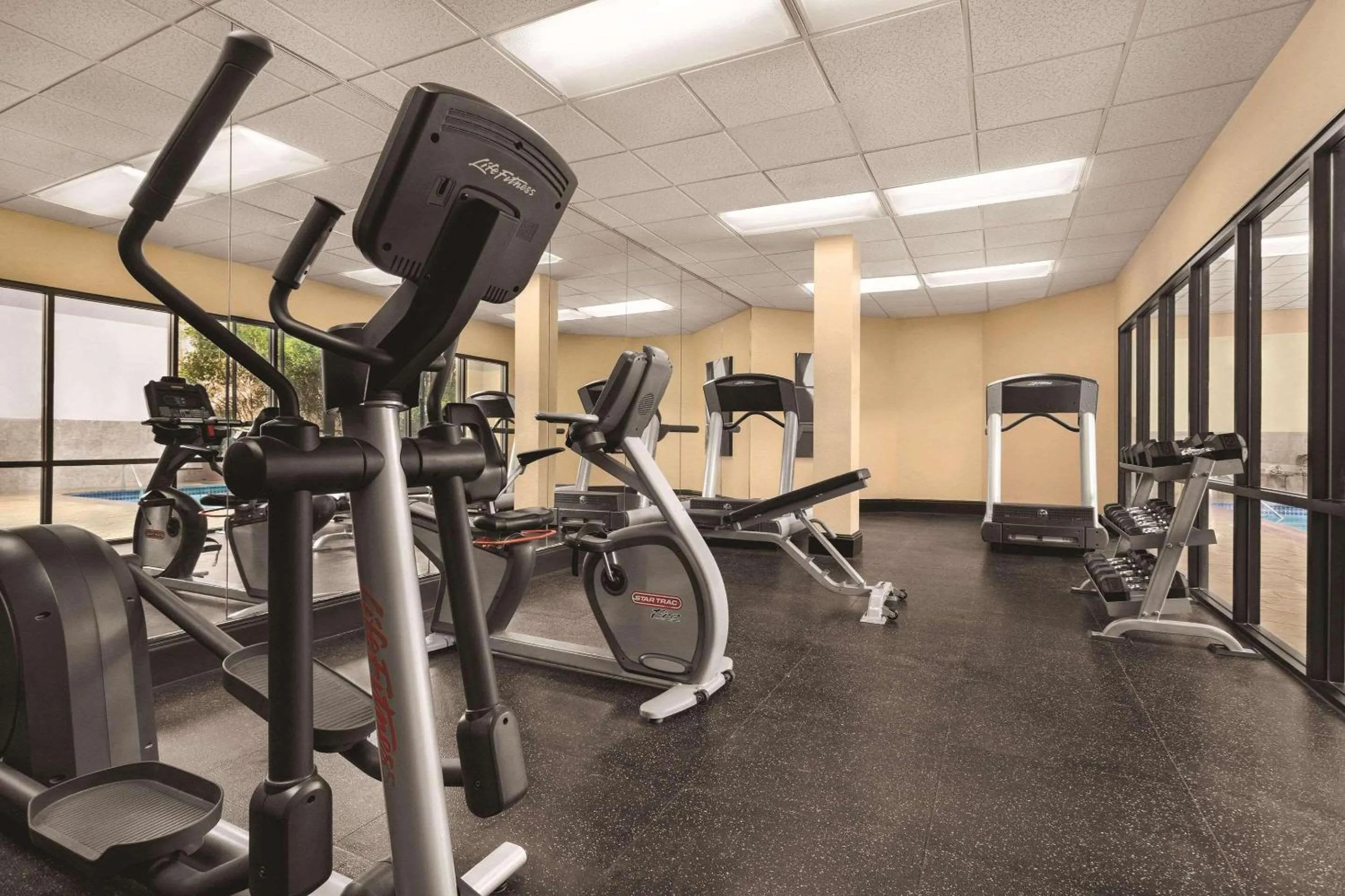Fitness centre/facilities in Radisson Hotel Fort Worth North-Fossil Creek