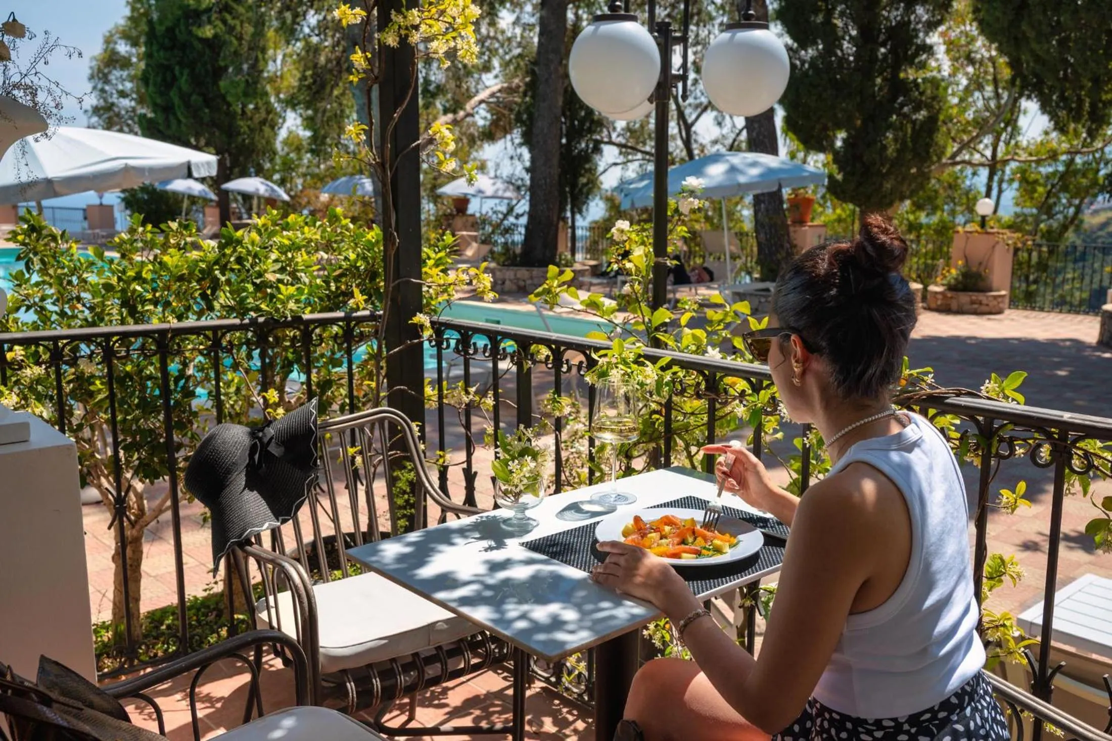 Restaurant/places to eat in Excelsior Palace Hotel