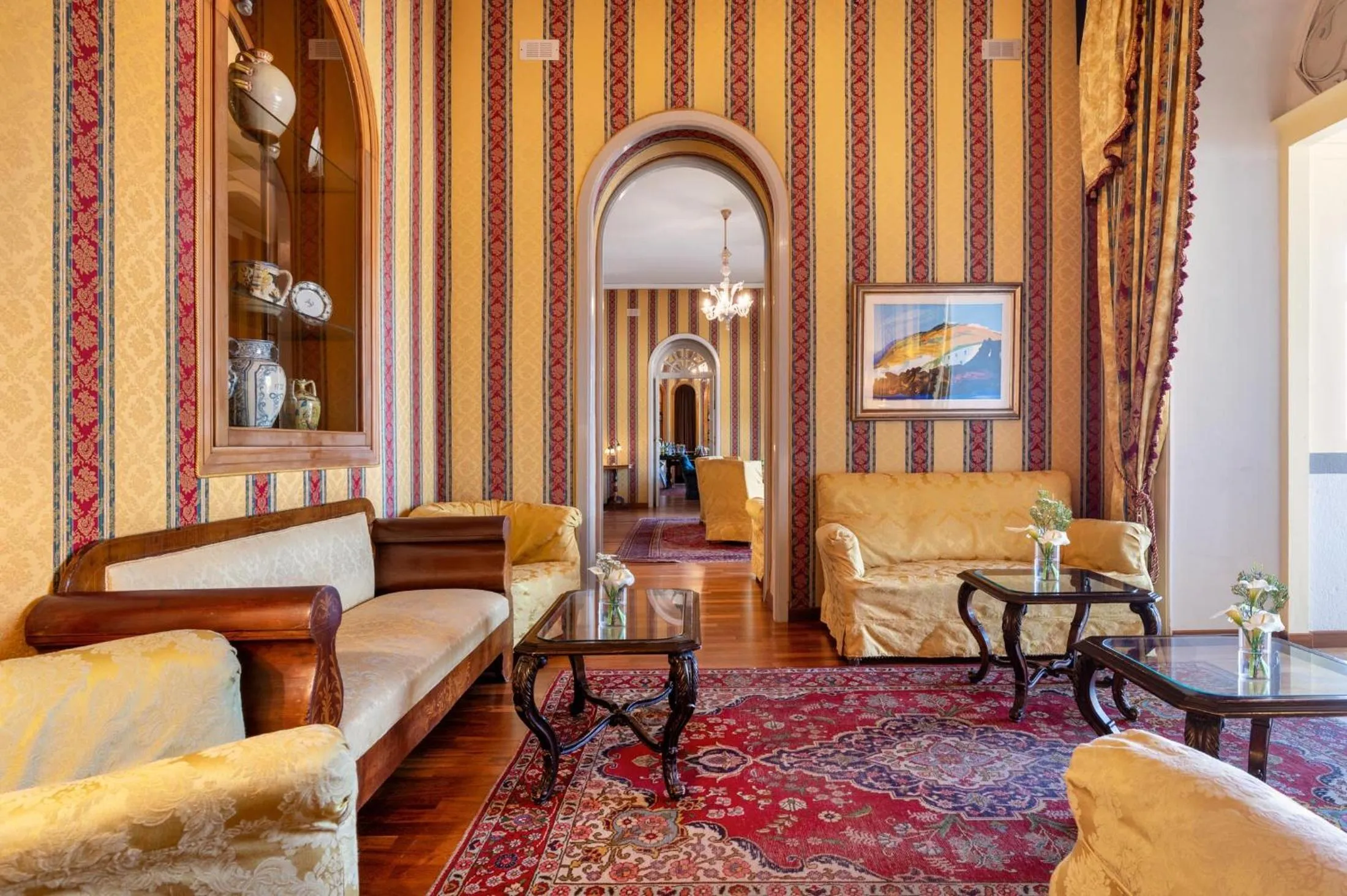 Communal lounge/ TV room in Excelsior Palace Hotel