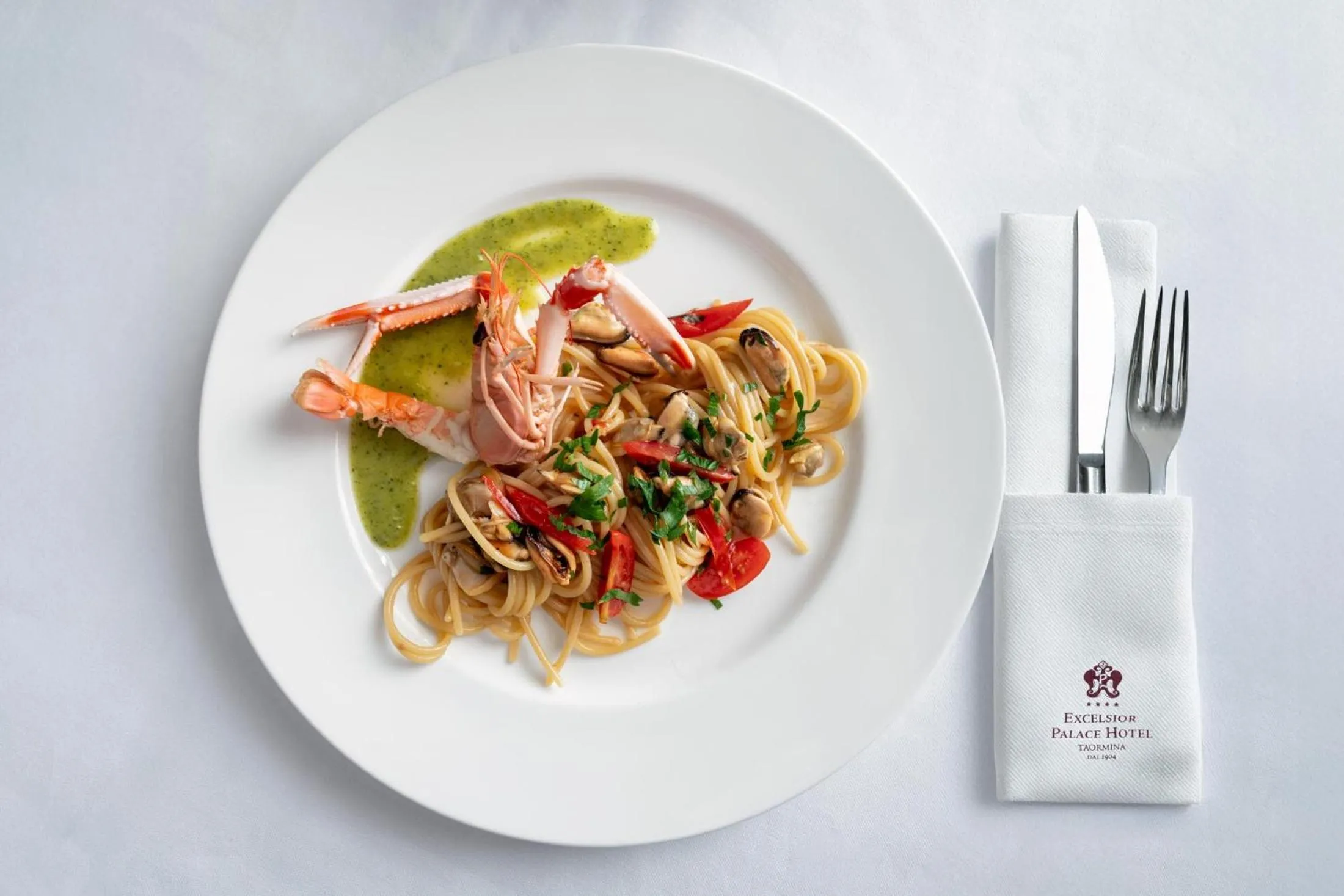 Restaurant/places to eat in Excelsior Palace Hotel