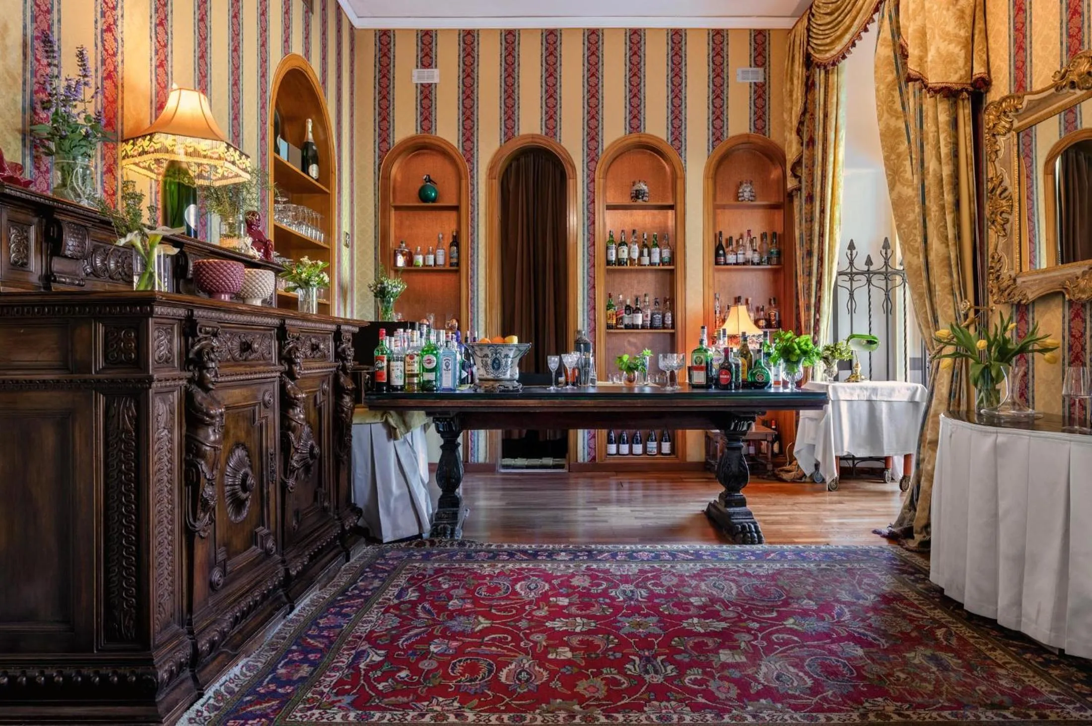 Lounge or bar in Excelsior Palace Hotel