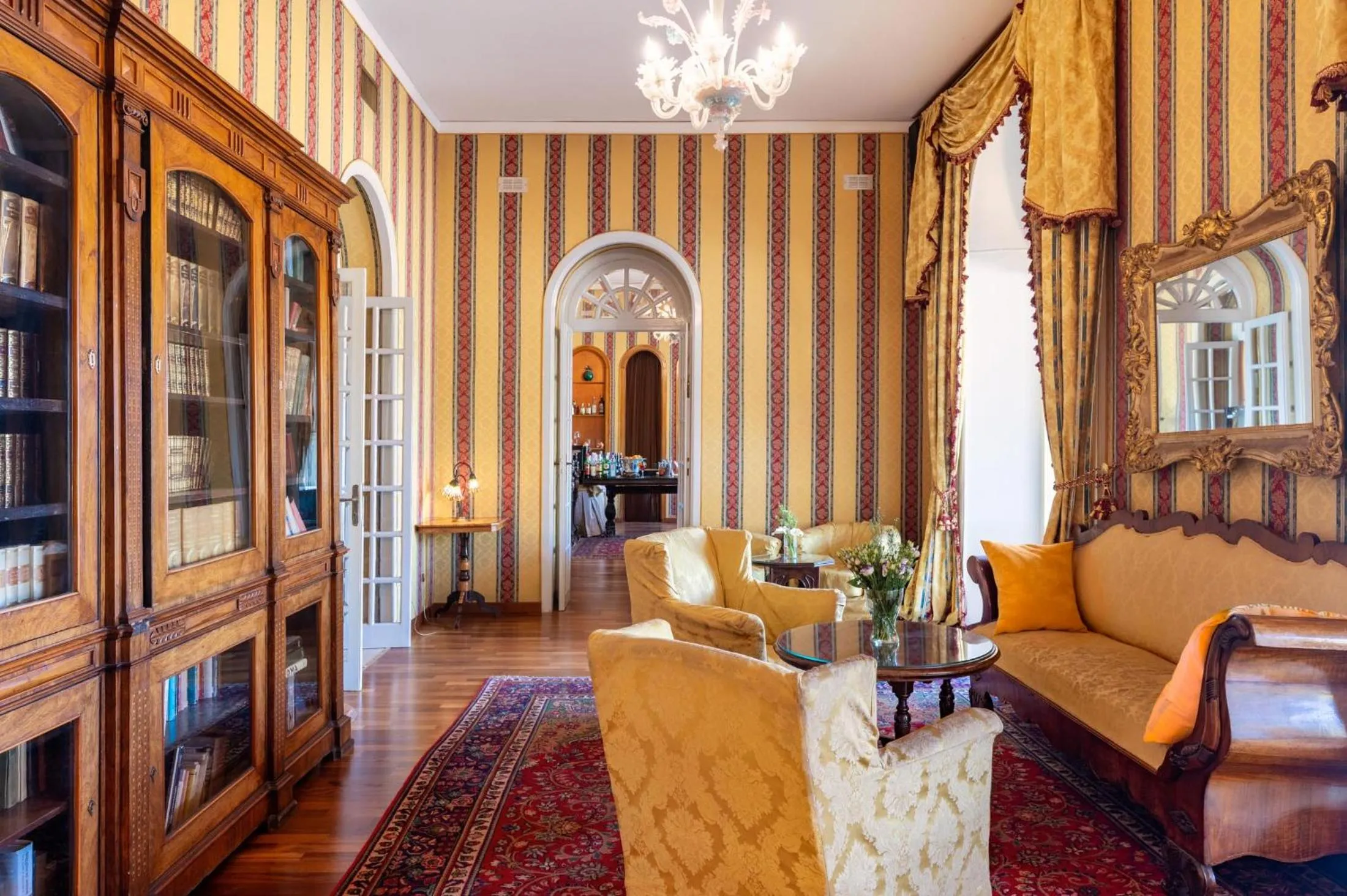 Communal lounge/ TV room in Excelsior Palace Hotel