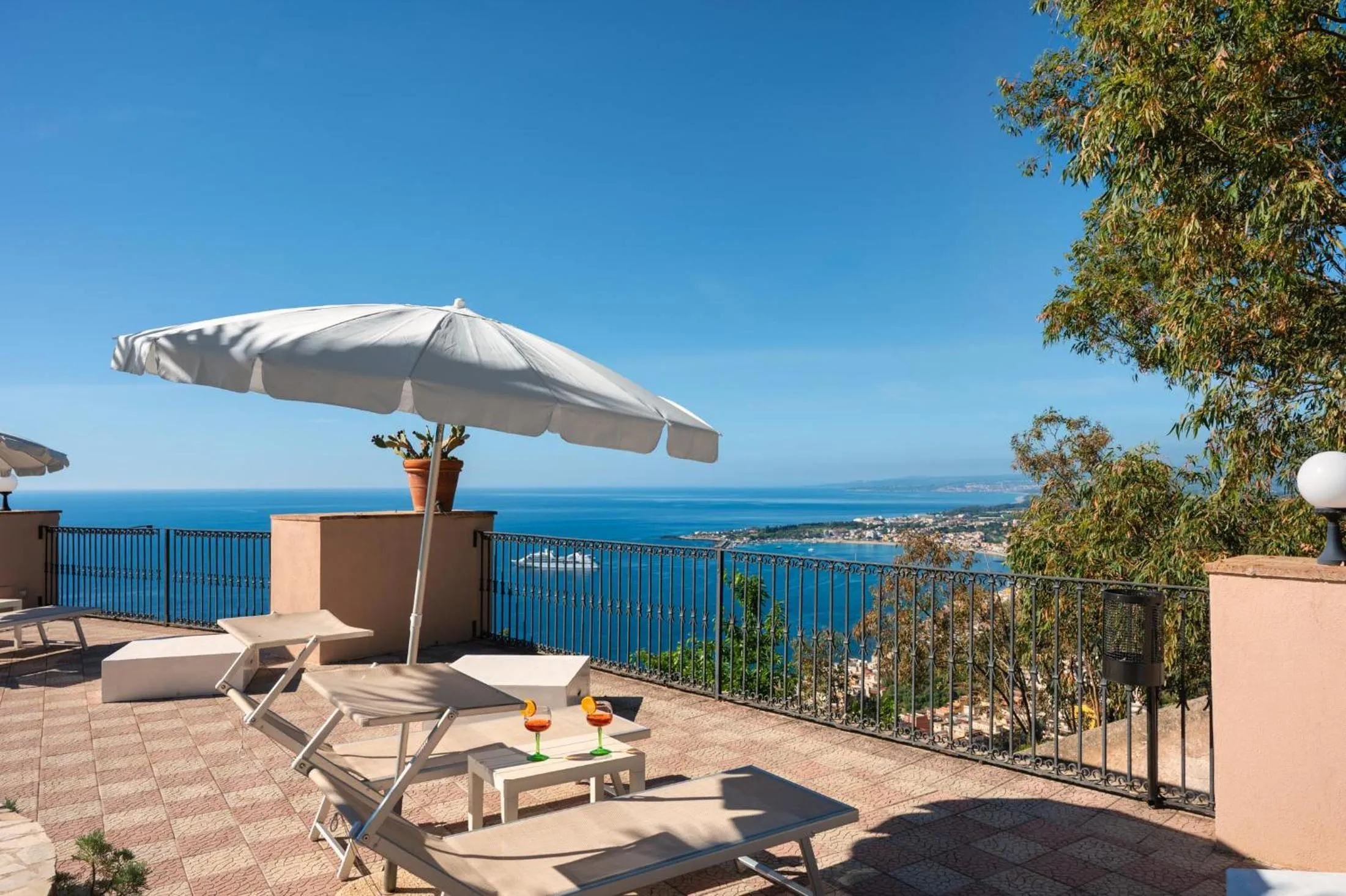 Balcony/Terrace in Excelsior Palace Hotel