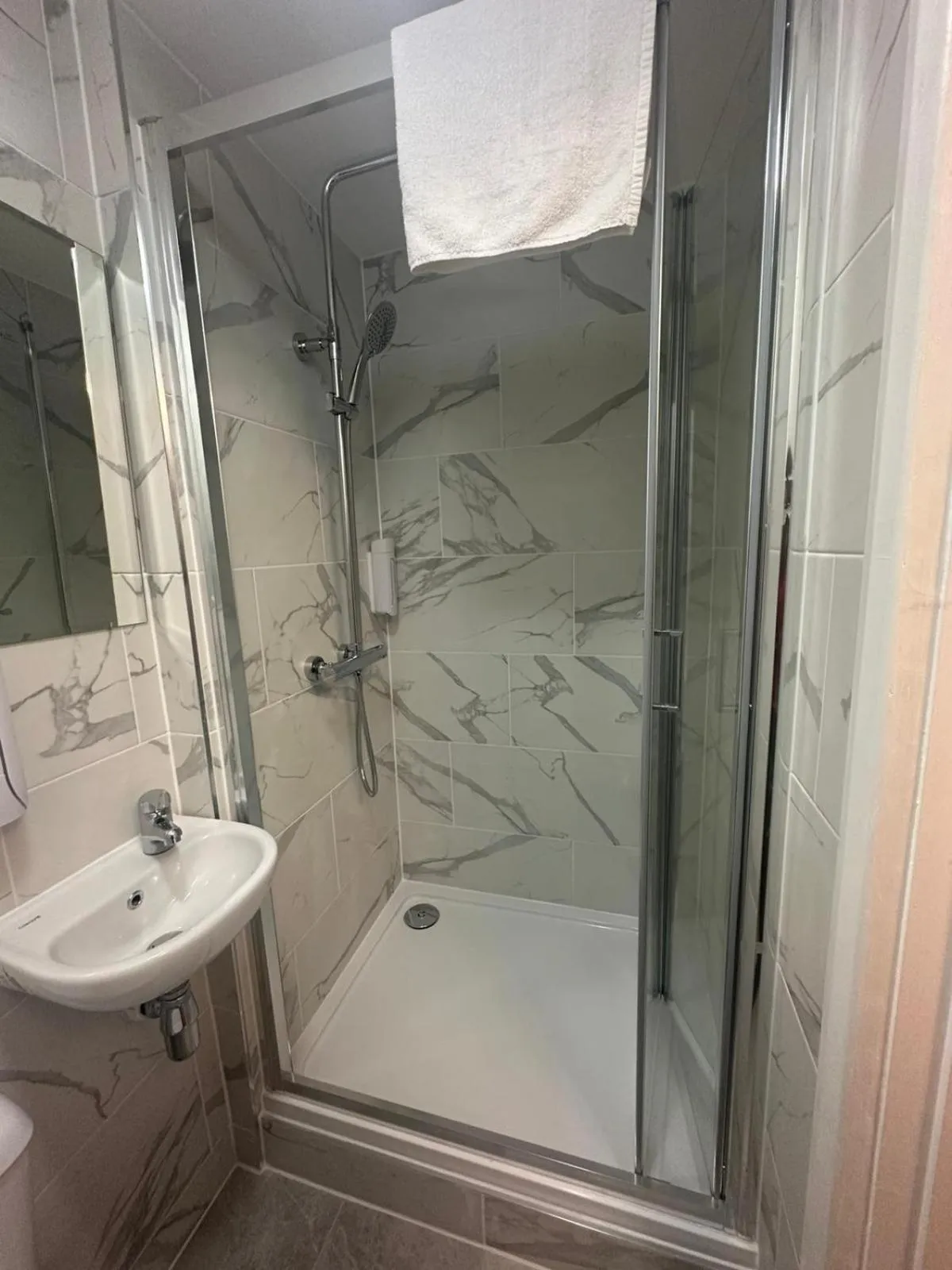 Shower in Kings Cross Hotel London