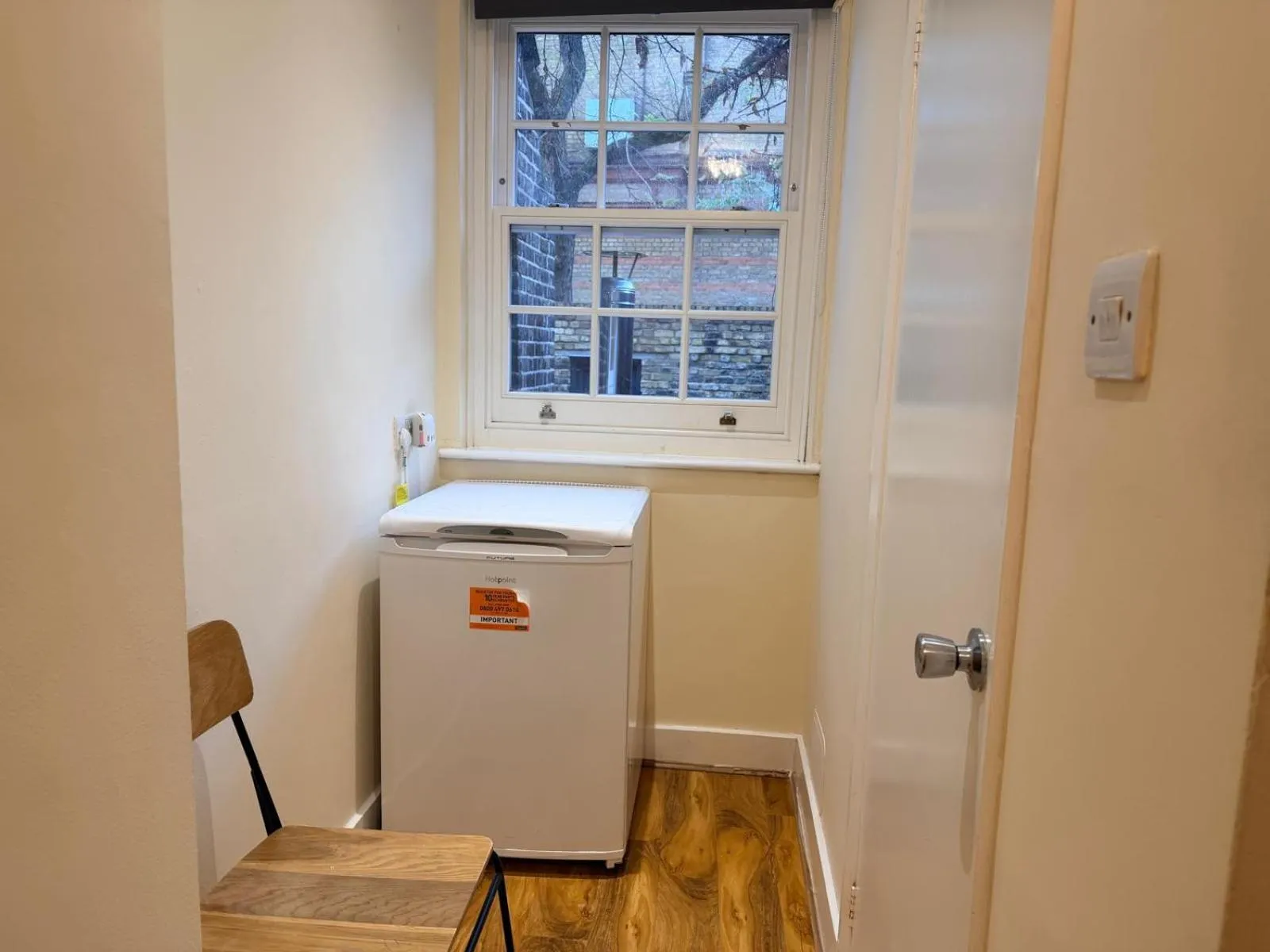 Kitchen or kitchenette in Kings Cross Hotel London