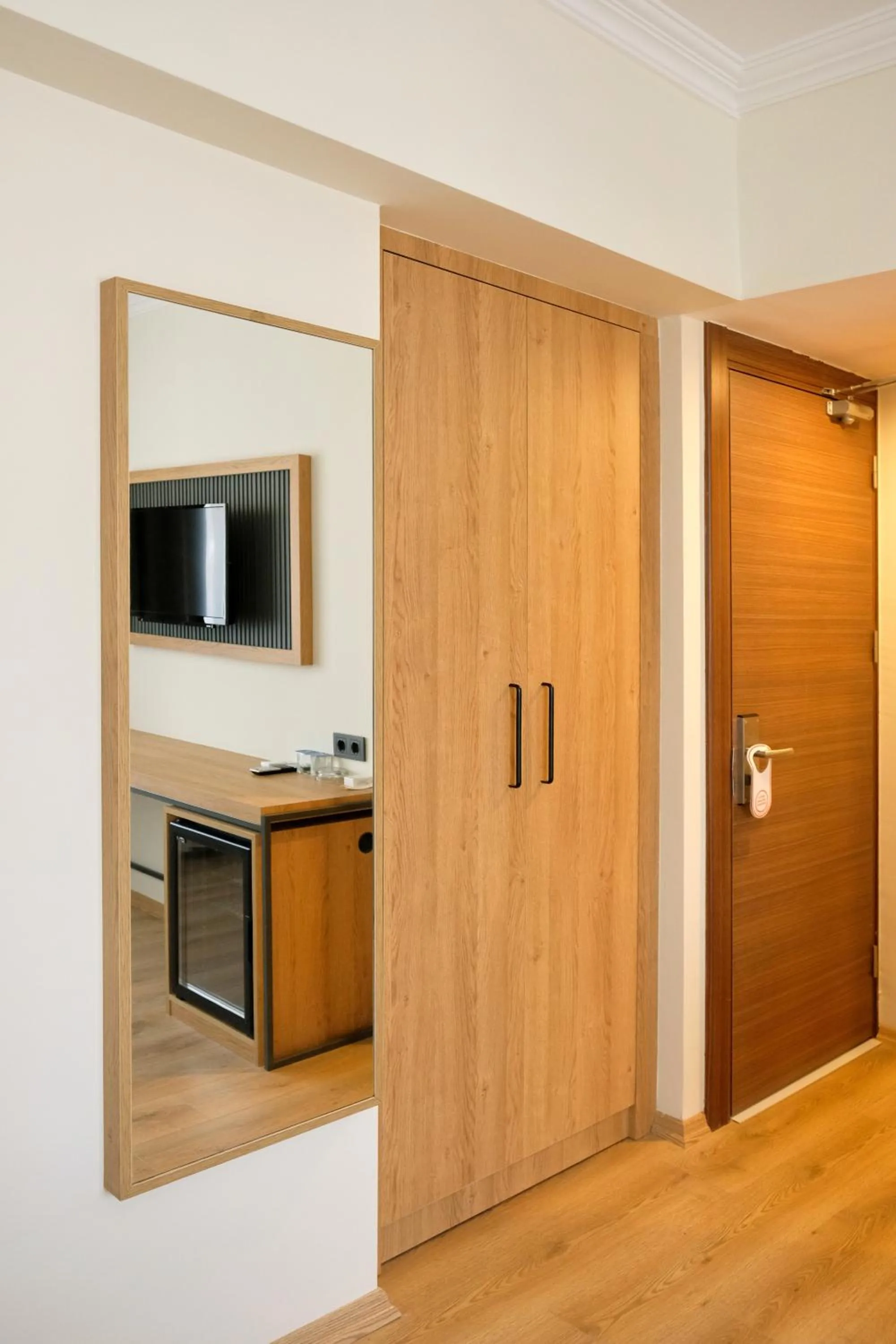 wardrobe in Grand Keskin Otel
