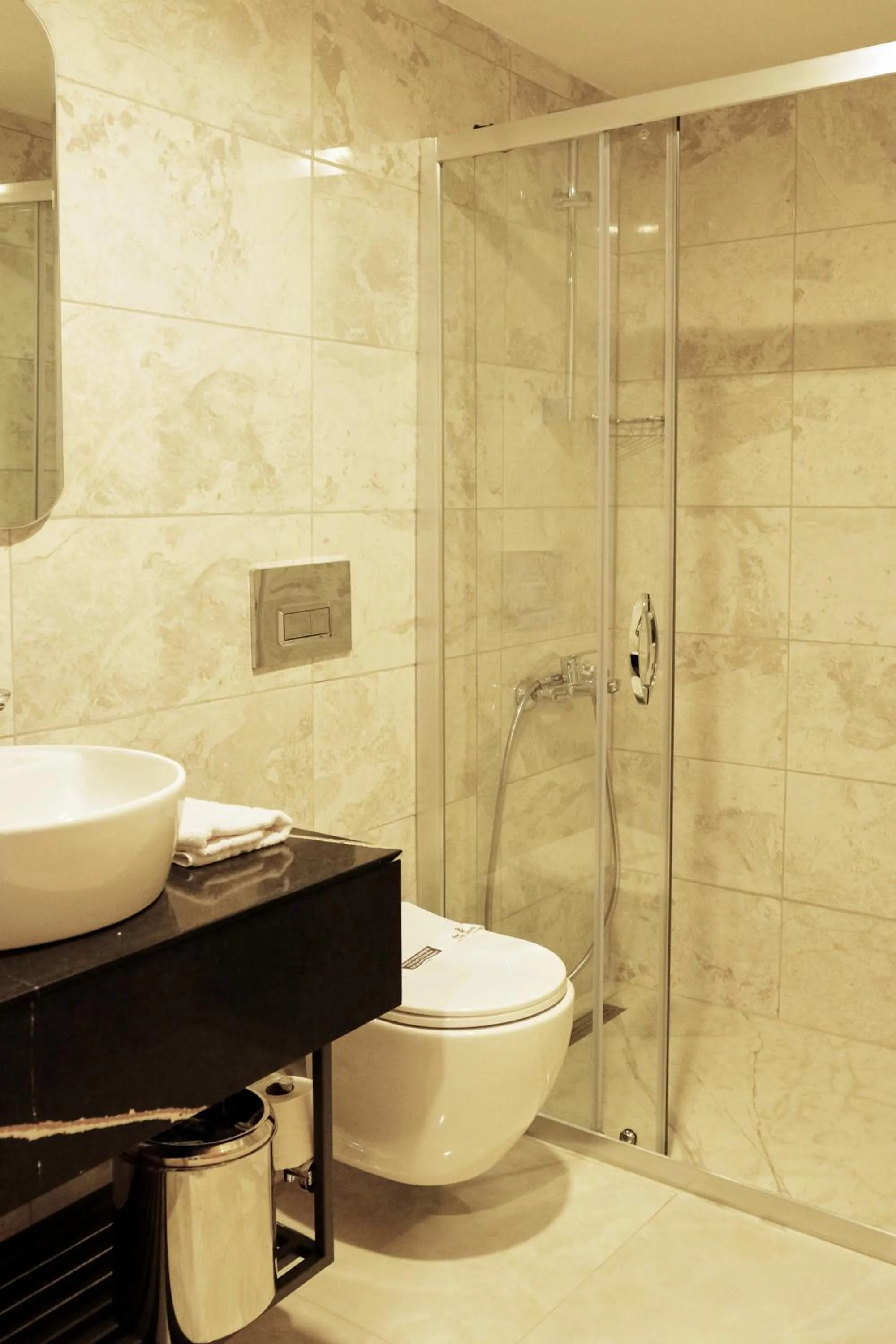 Bathroom in Grand Keskin Otel