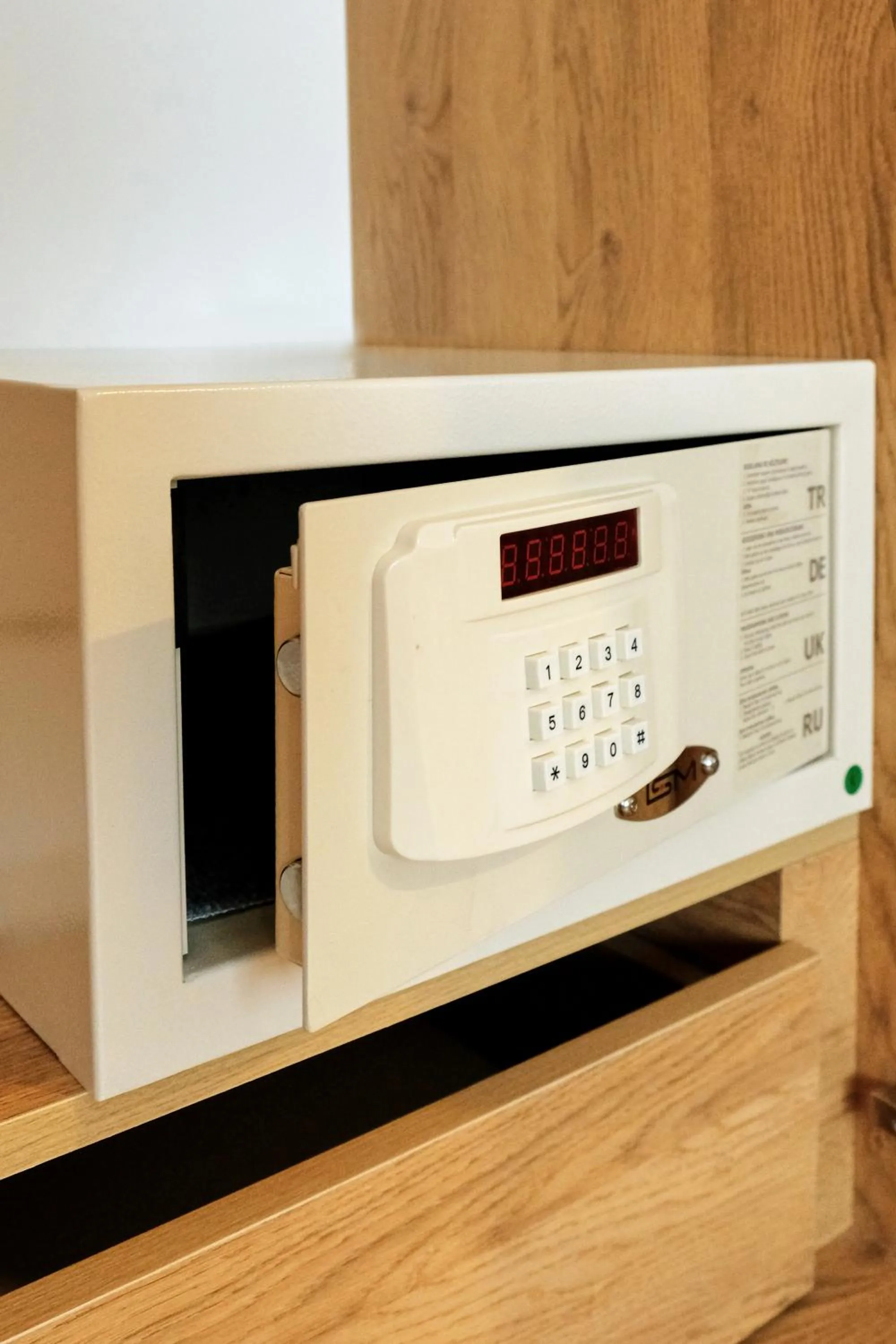 safe in Grand Keskin Otel