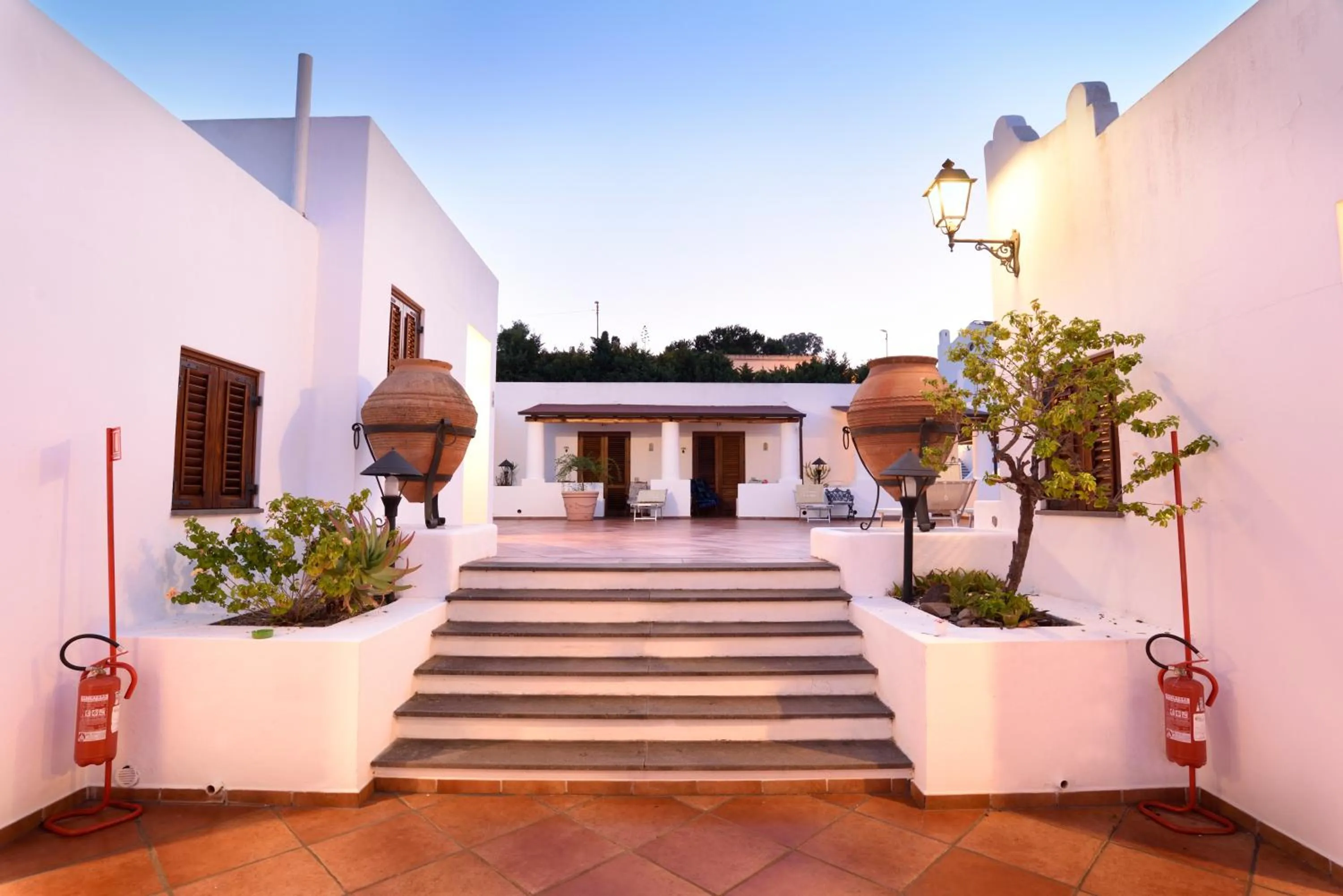 Facade/entrance in Gattopardo Park Hotel