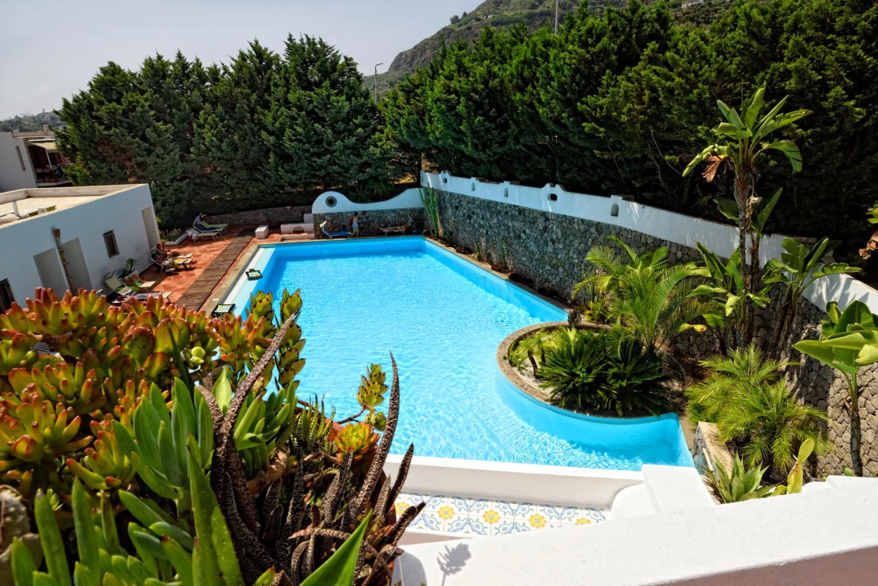 Pool view in Gattopardo Park Hotel