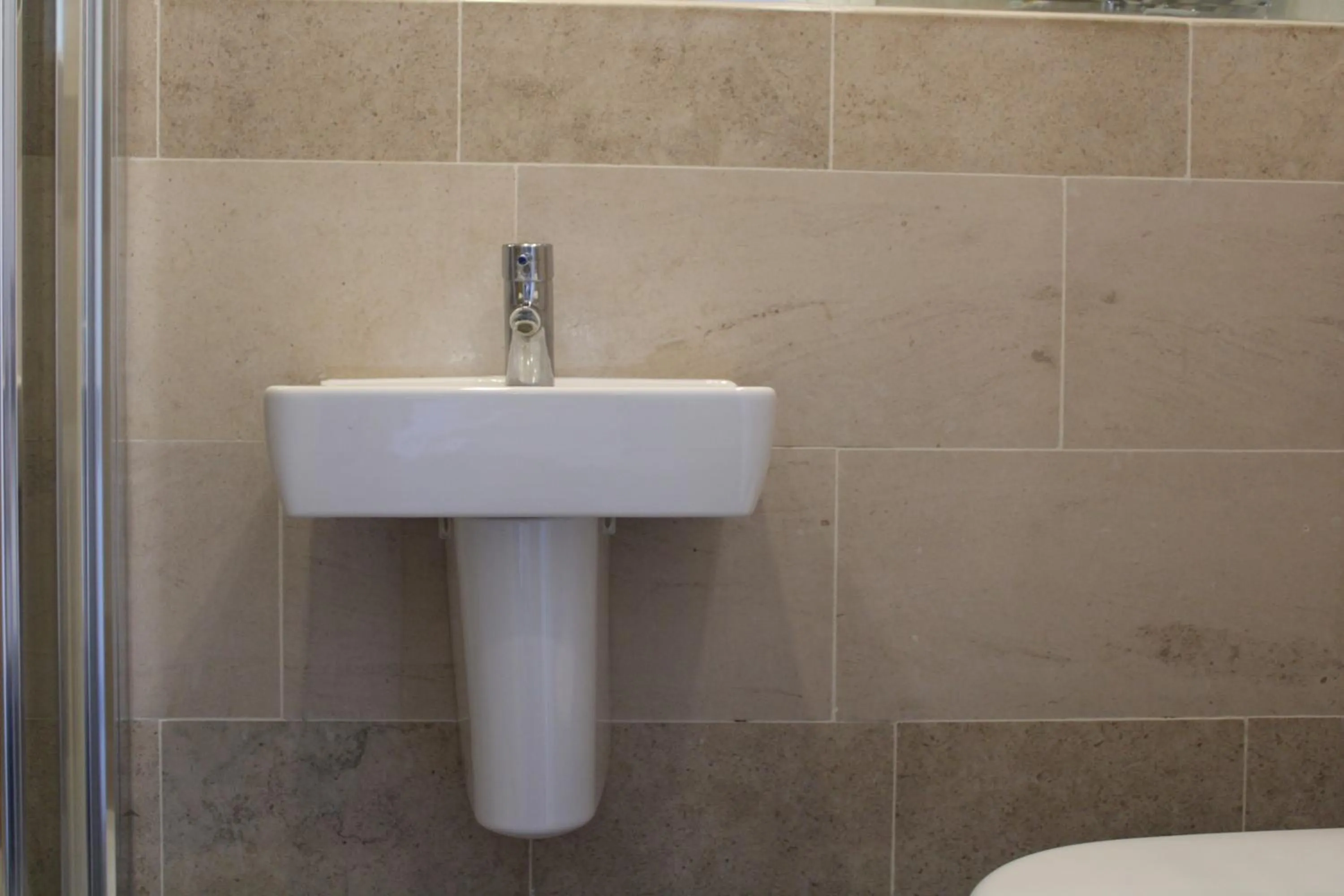 Bathroom in NOX Olympia