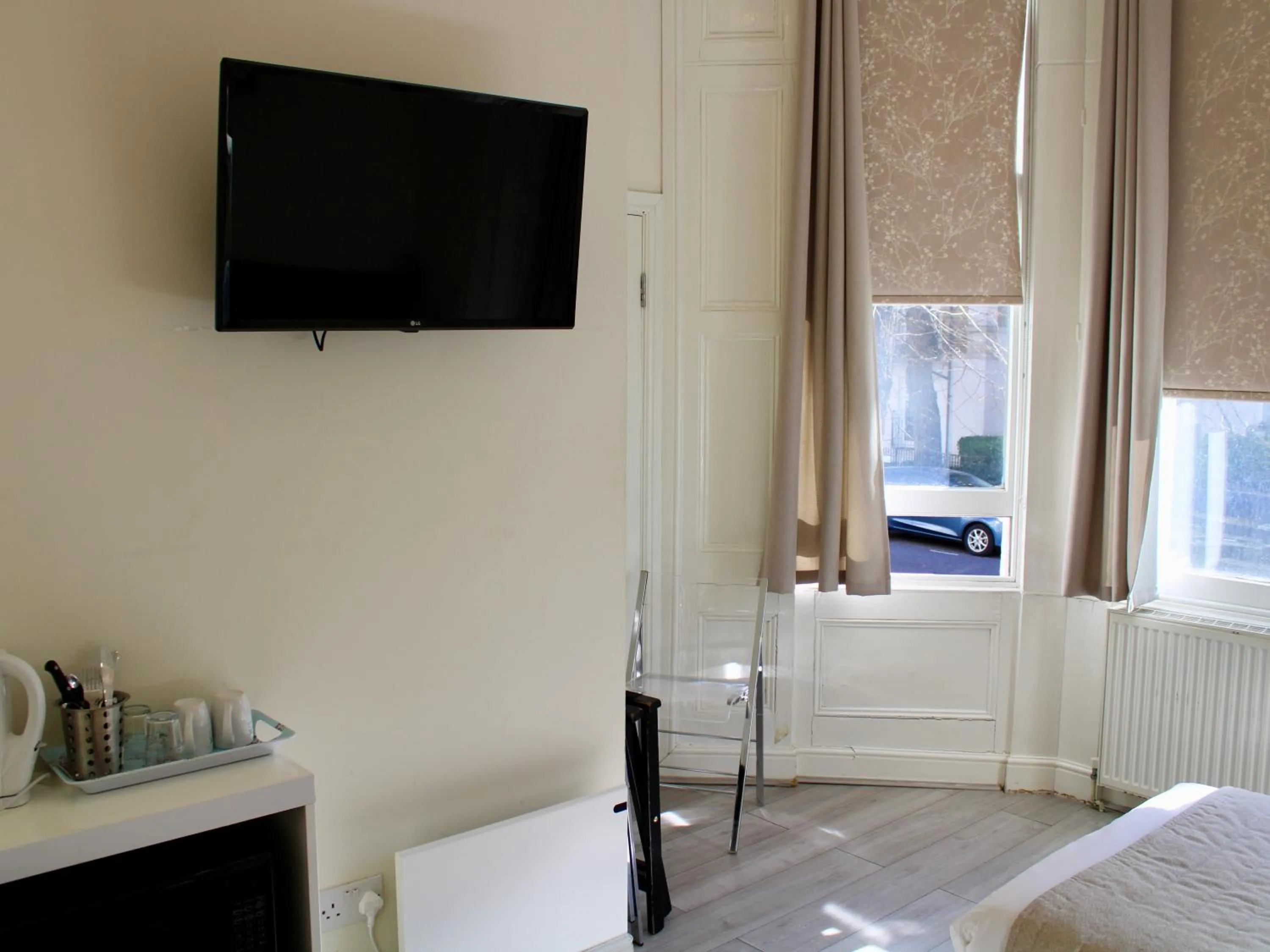 TV and multimedia, Bed in NOX Olympia