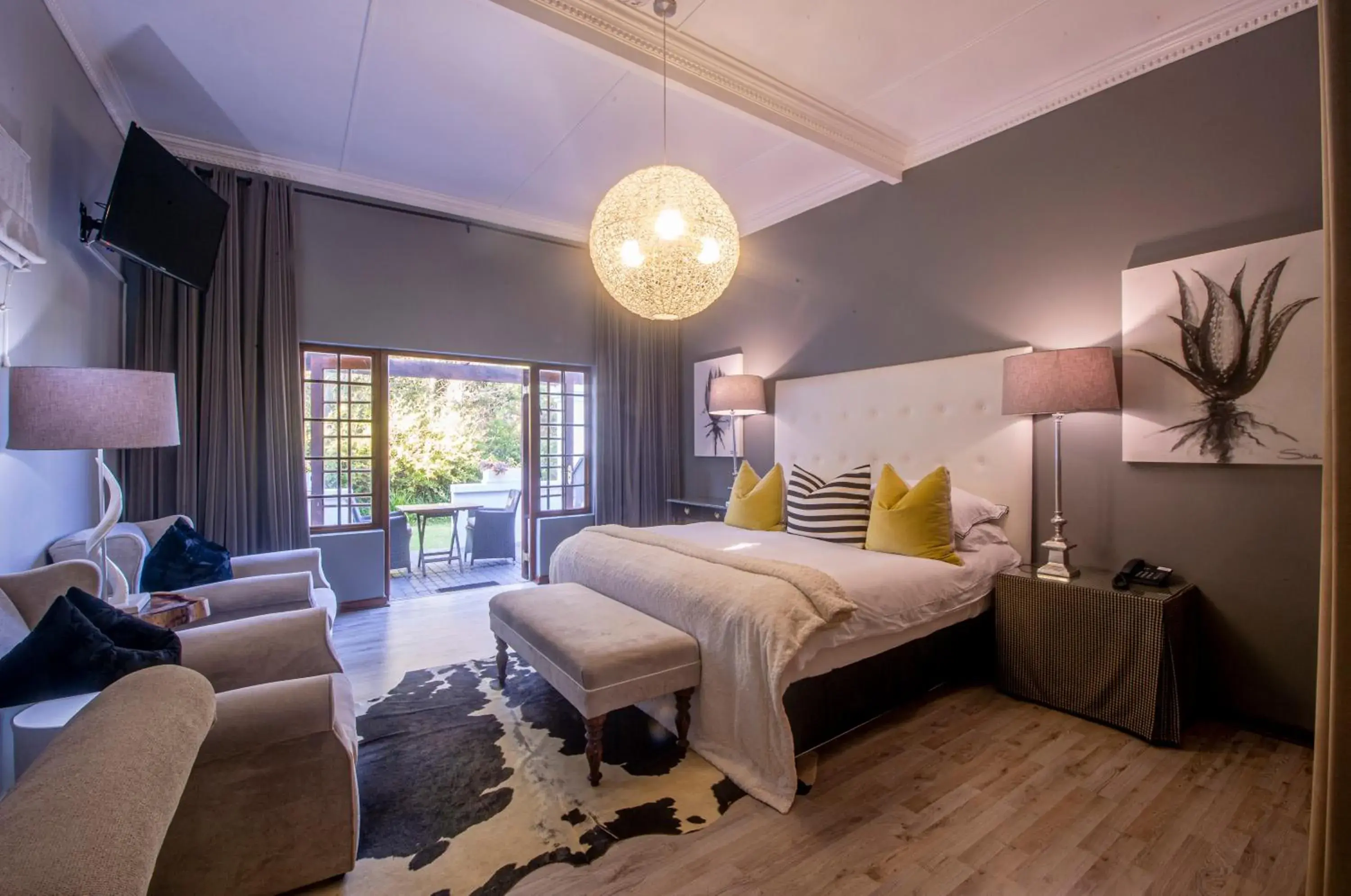 Luxury King or Twin room - single occupancy in Lairds Lodge Country Estate Luxury King or Twin room - single occupancy in Lairds Lodge Country Estate