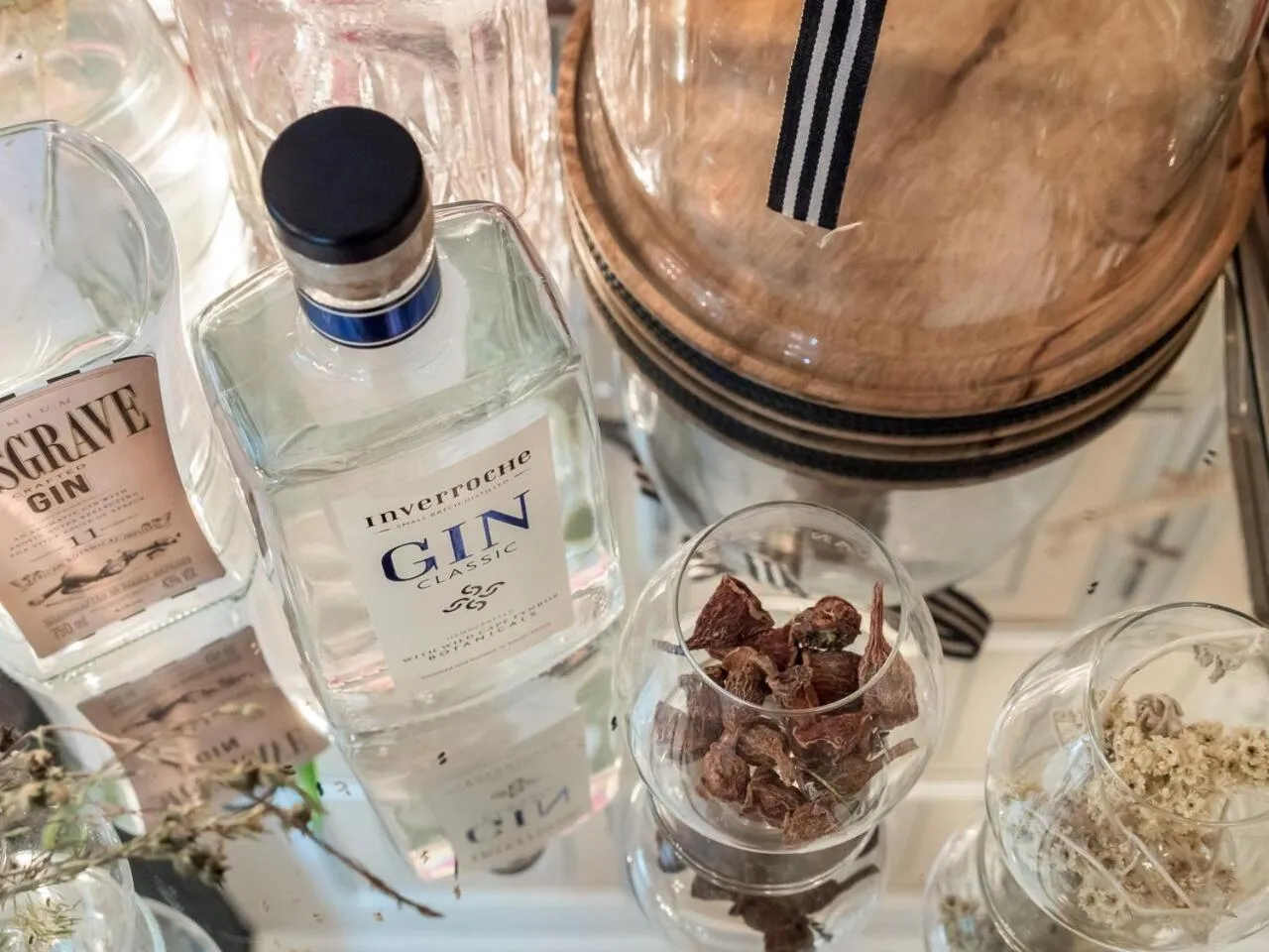 Food and drinks in Lairds Lodge Country Estate