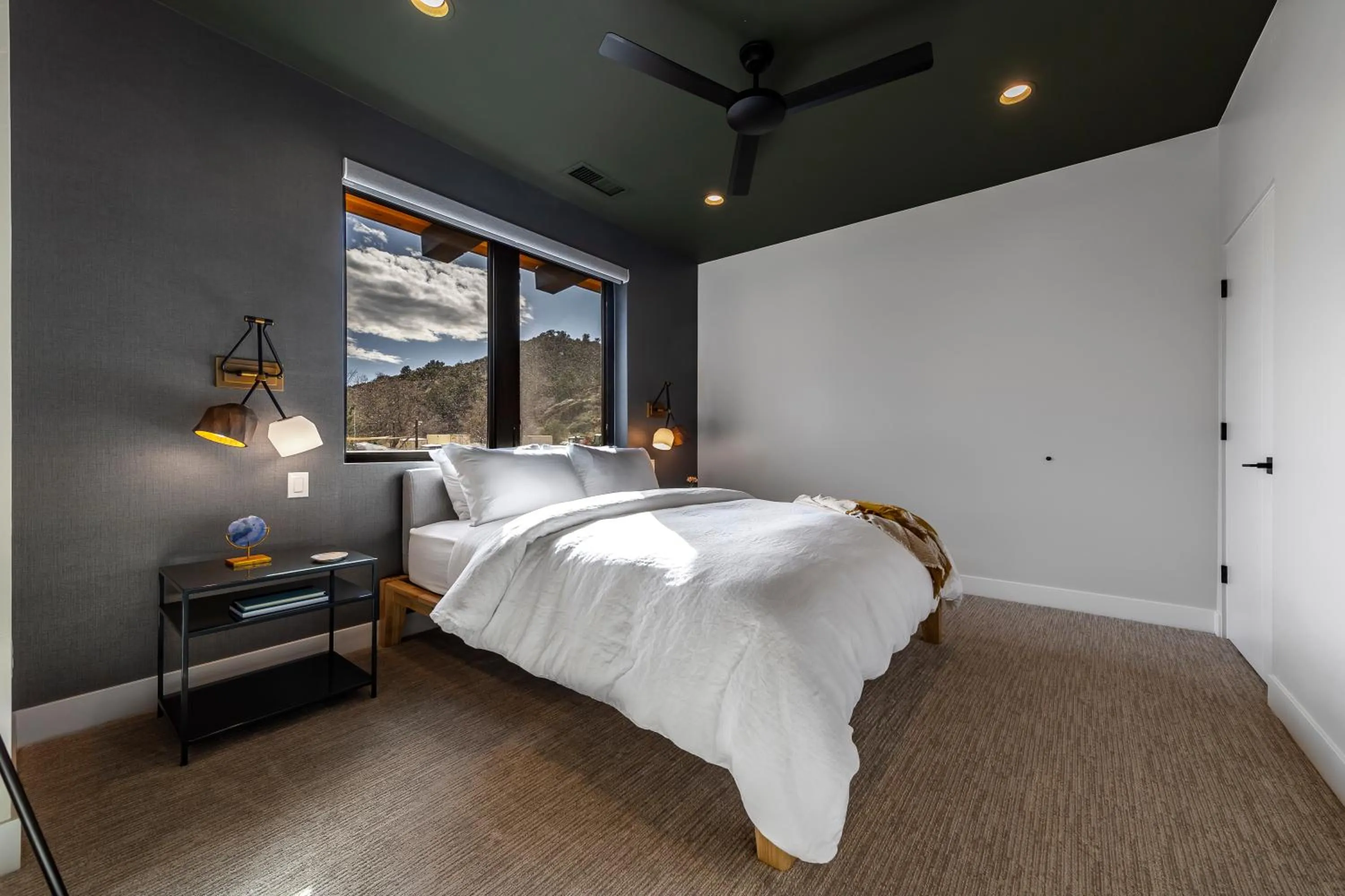 Bed in LaFave Luxury Rentals at Zion