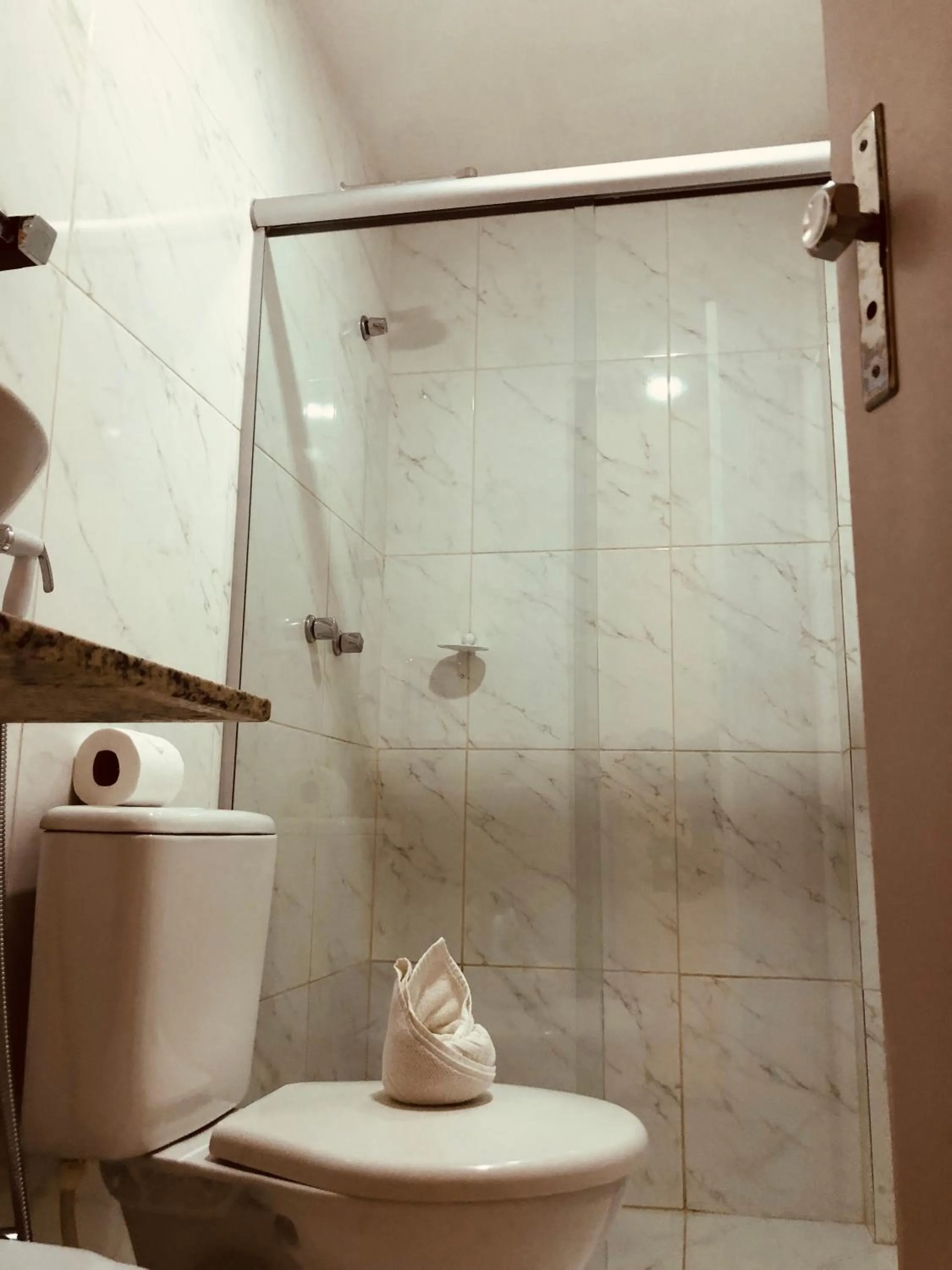 Bathroom in Pousada Maraoka