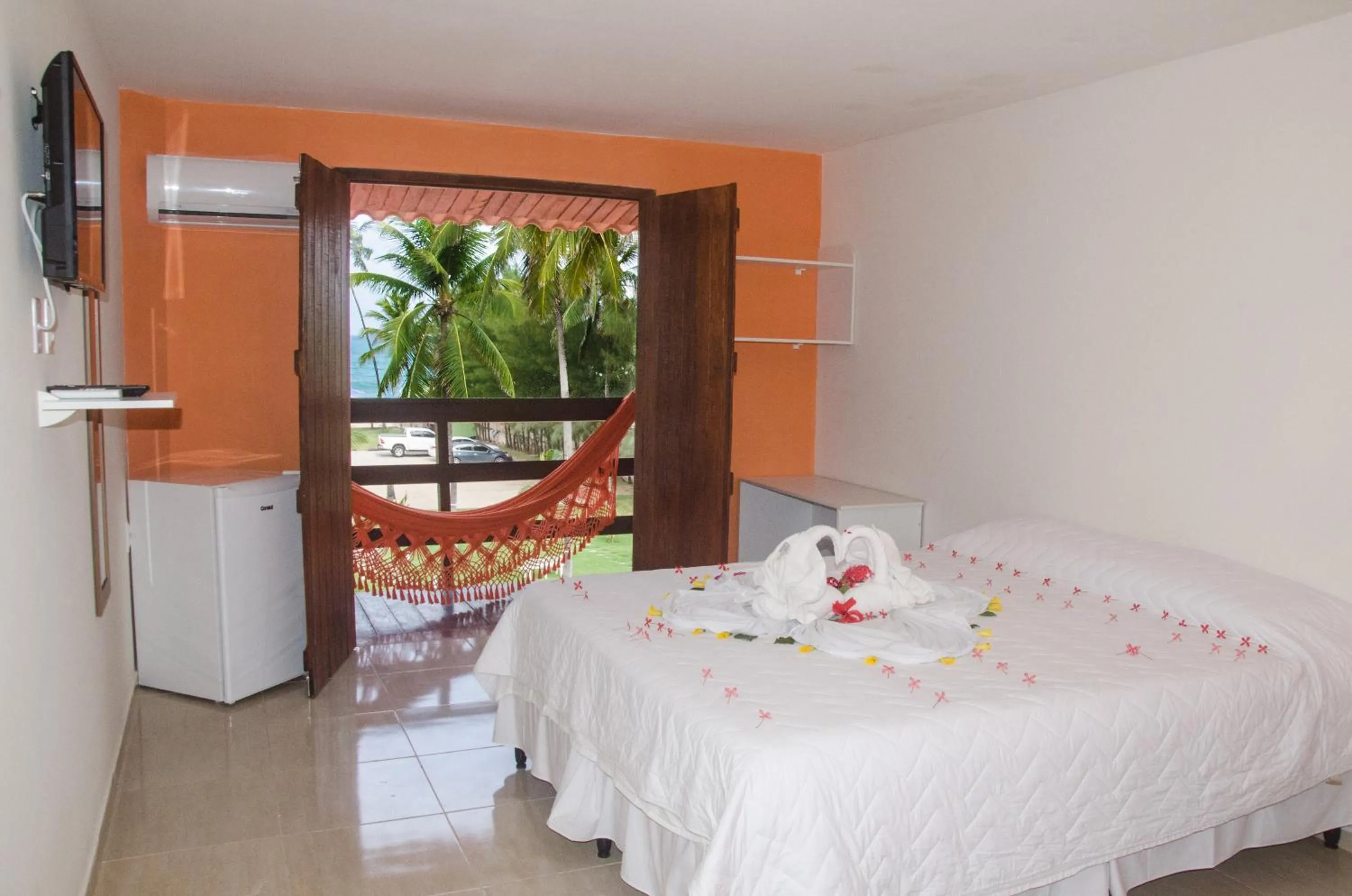 Bedroom, Bed in Pousada Maraoka