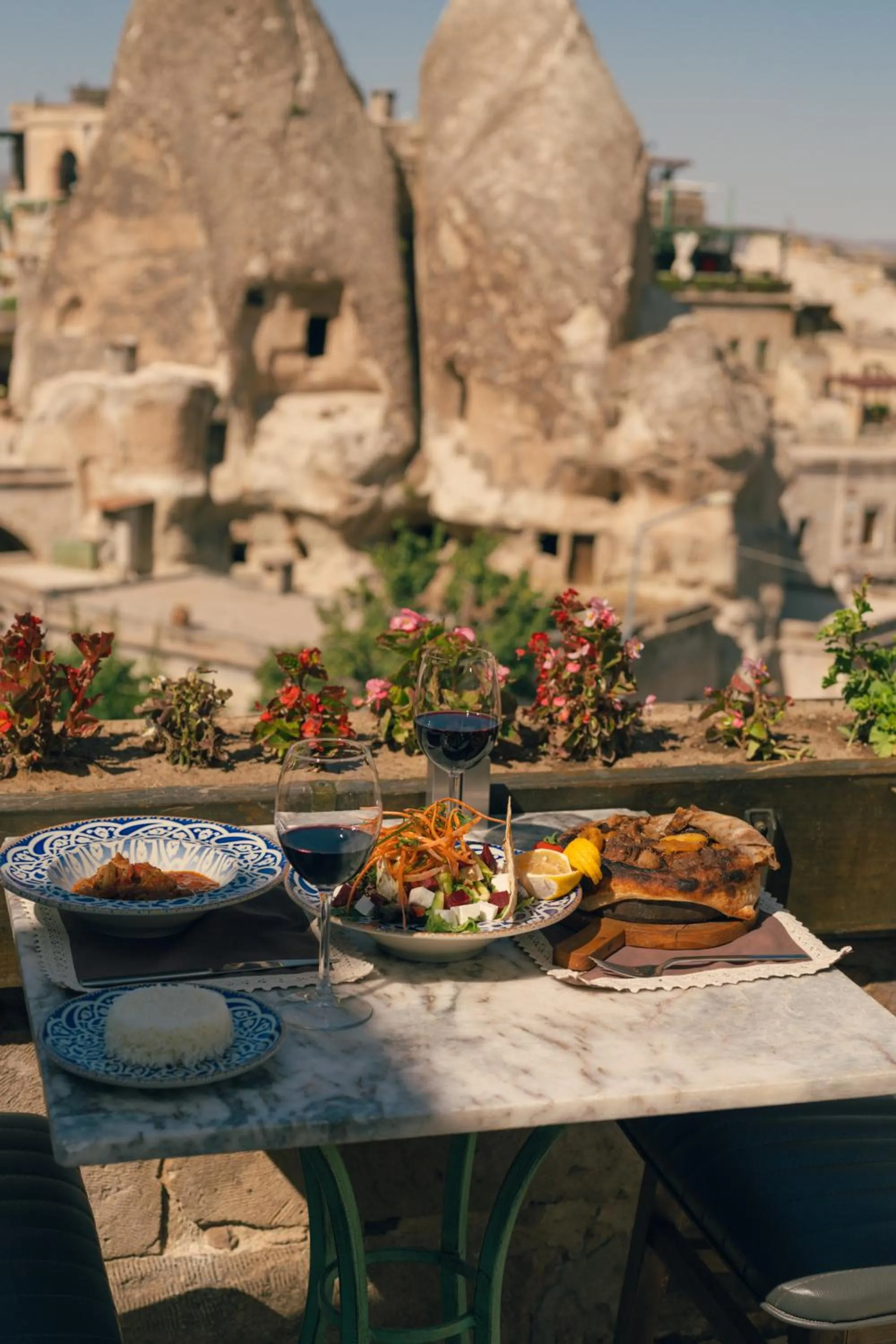 Day in Sultan Cave Suites