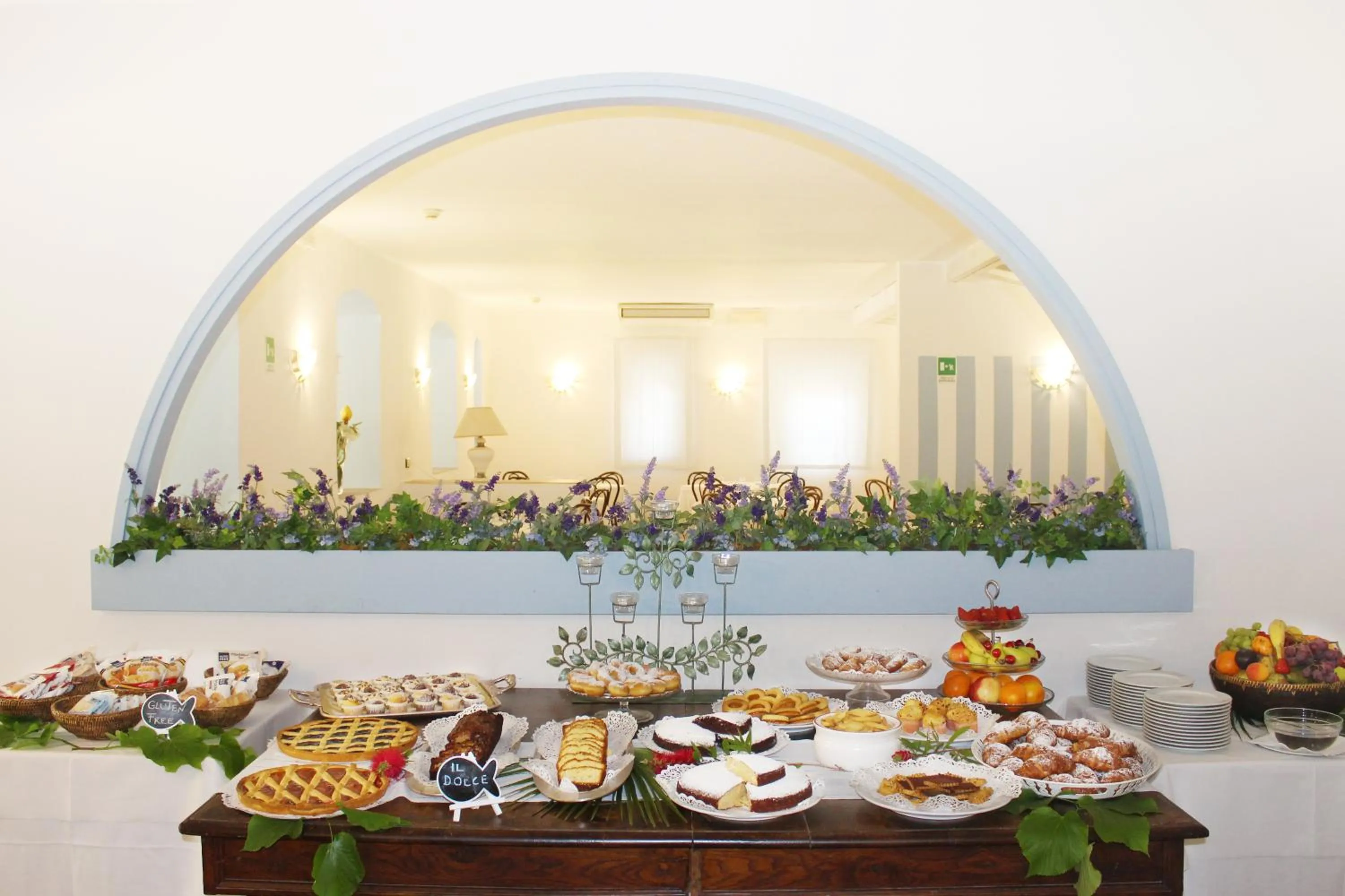 Restaurant/places to eat in Hotel Brigantino