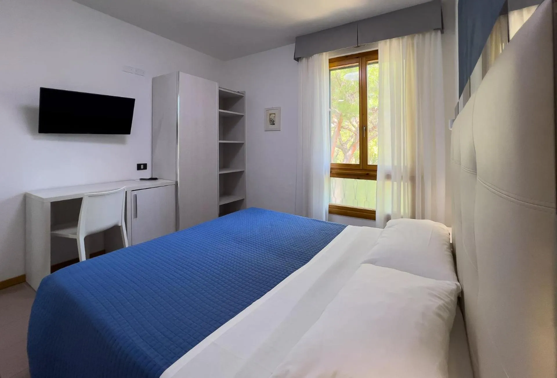 Bedroom, Bed in Hotel Brigantino