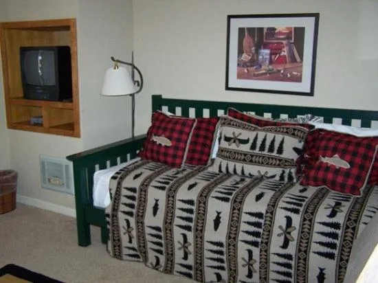 Property building, Bed in Rr-interlaken 05