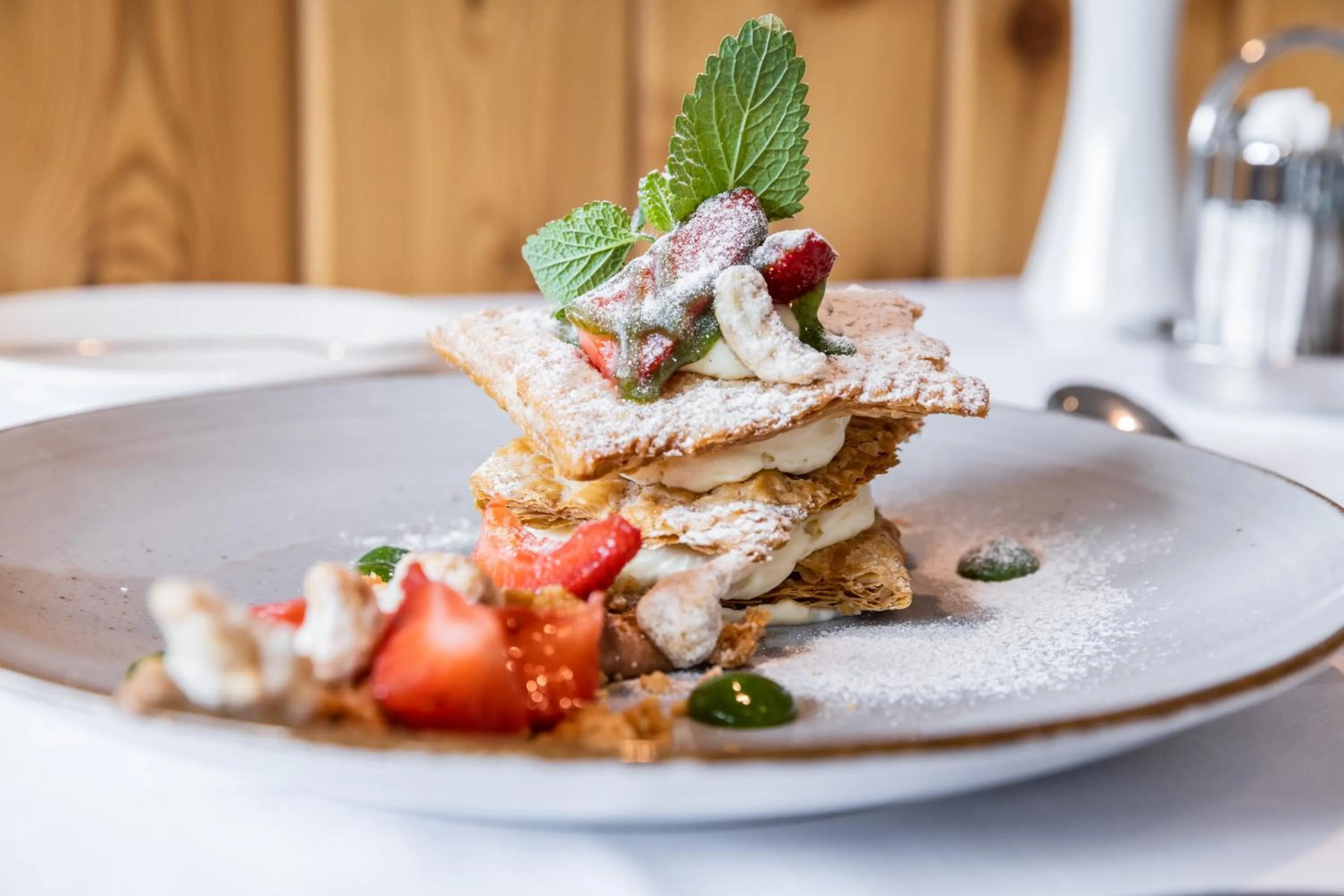 Restaurant/places to eat in Parkhotel Hirschwang