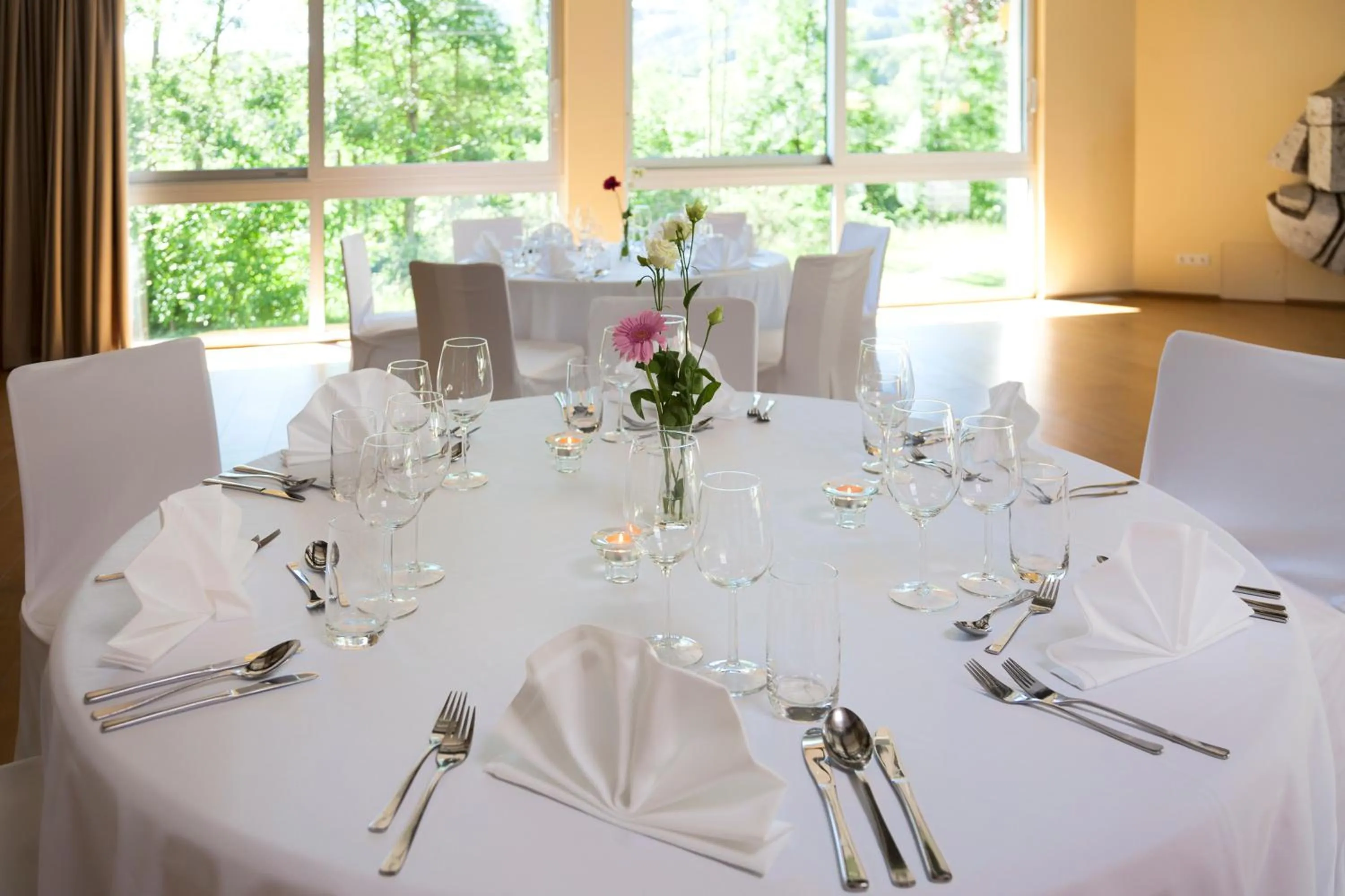 Restaurant/places to eat in Parkhotel Hirschwang