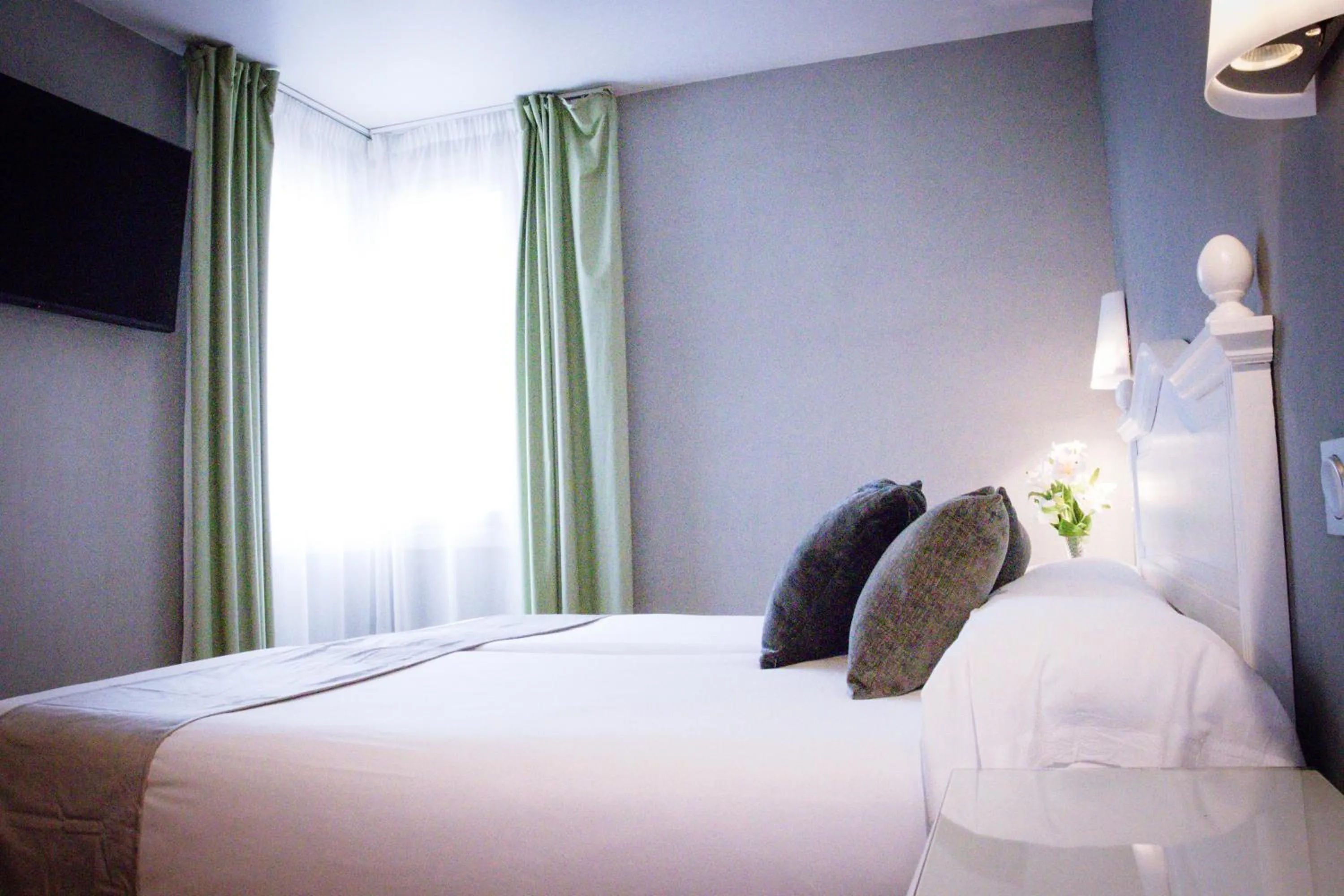 Bedroom, Bed in Hotel Villa De Ermua