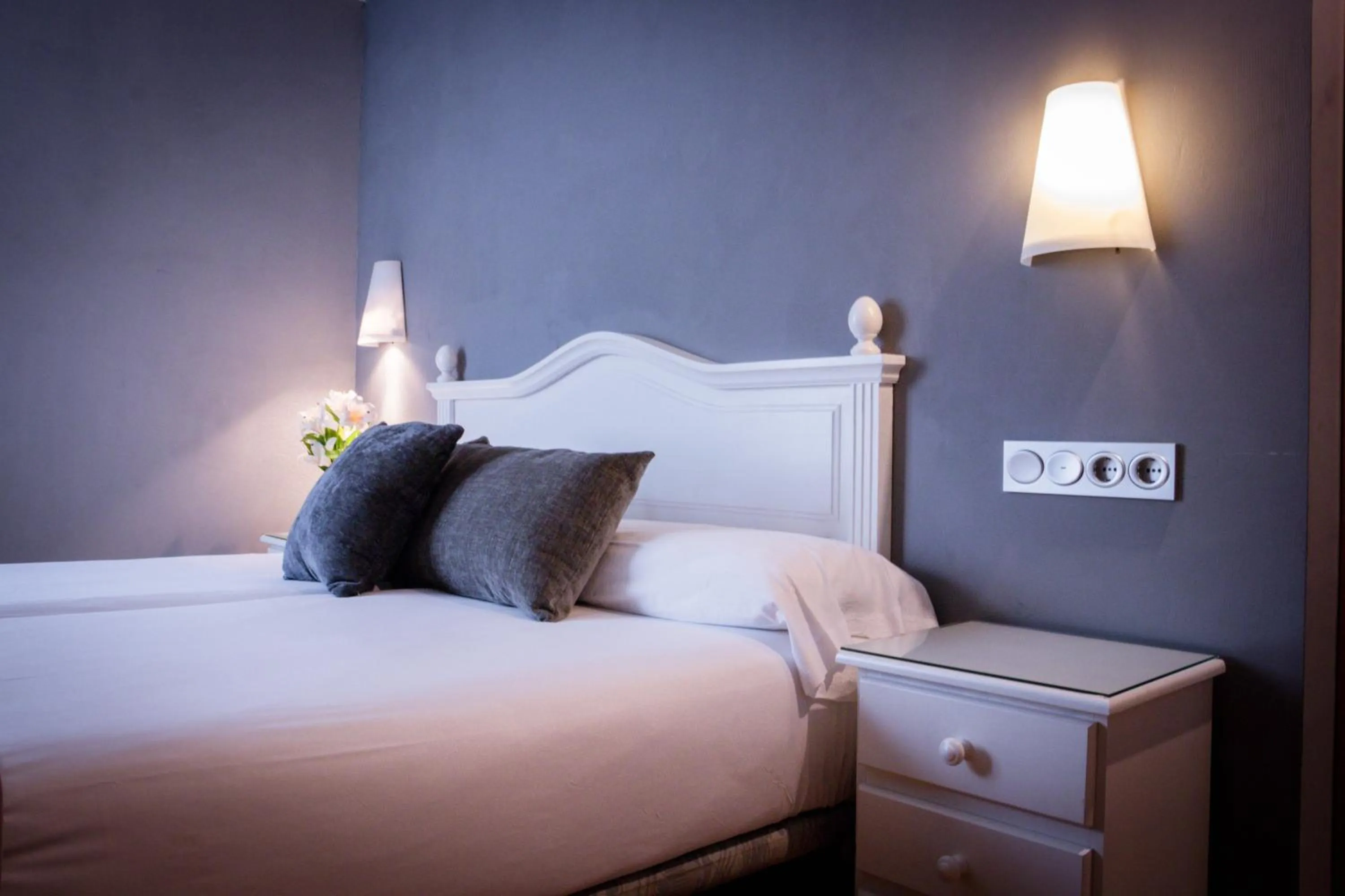 Bedroom, Bed in Hotel Villa De Ermua