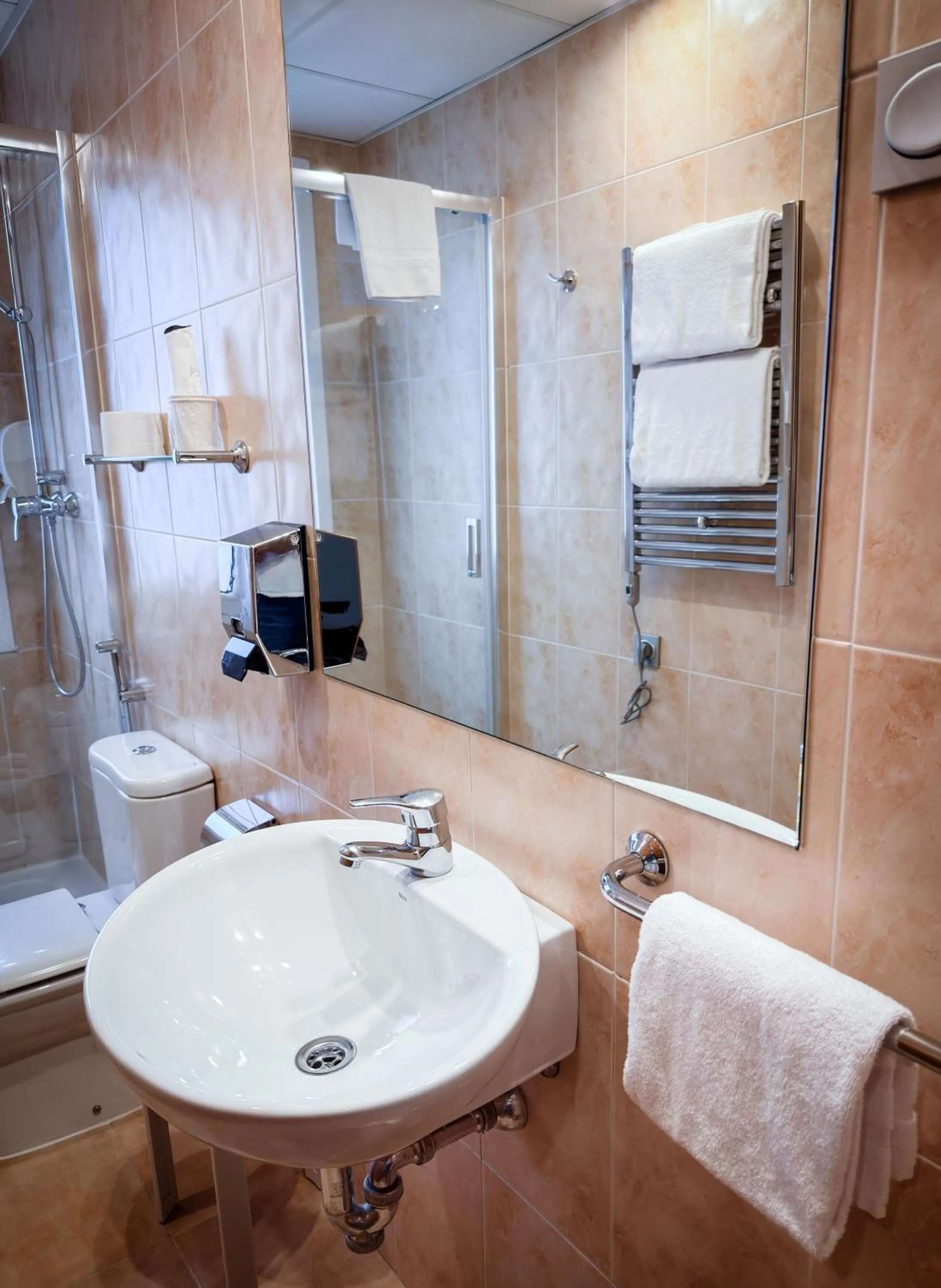 Bathroom in Hotel Villa De Ermua