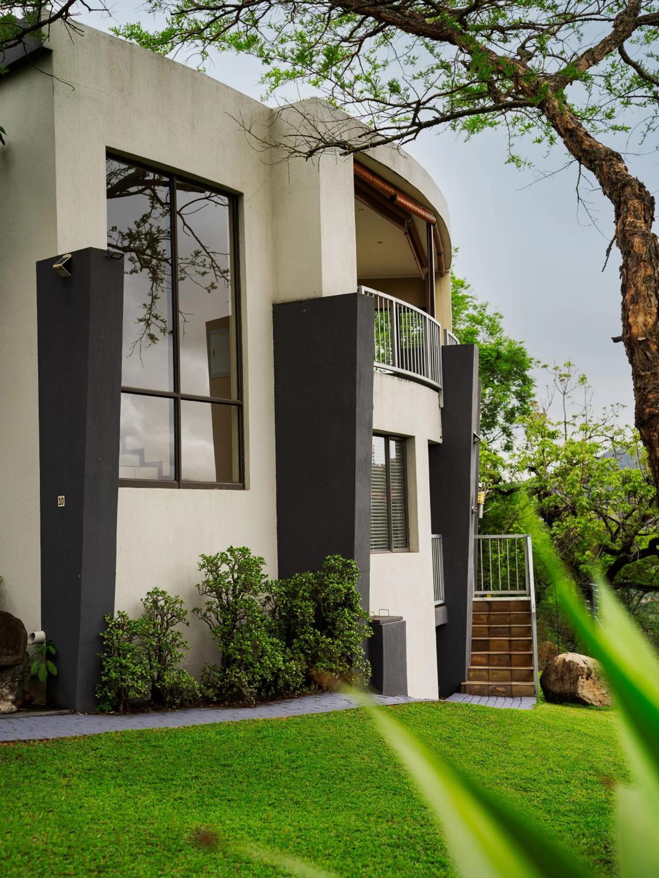 Garden view in La Roca Guest House