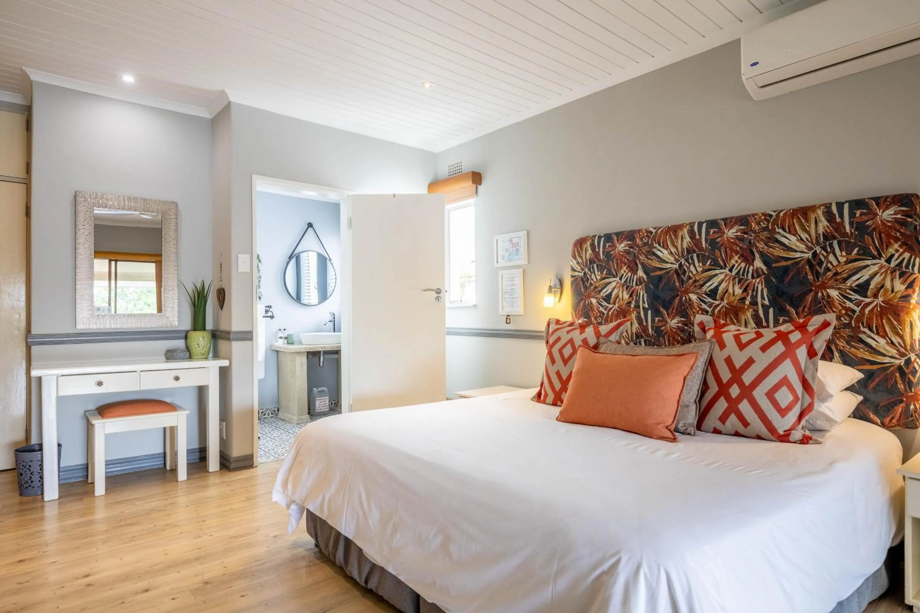 Bed in La Roca Guest House