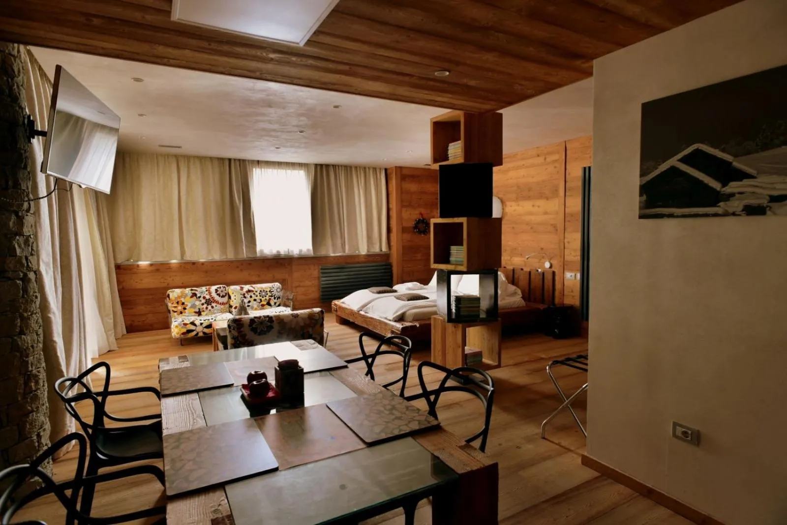 Bed in MH Olen Boutique Hotel