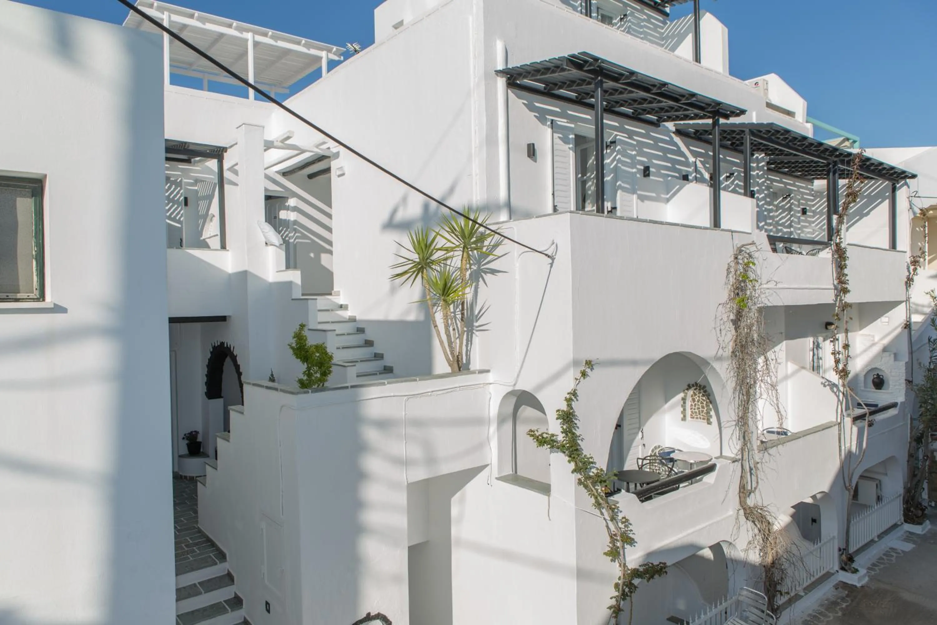 Property building in Studios Panos