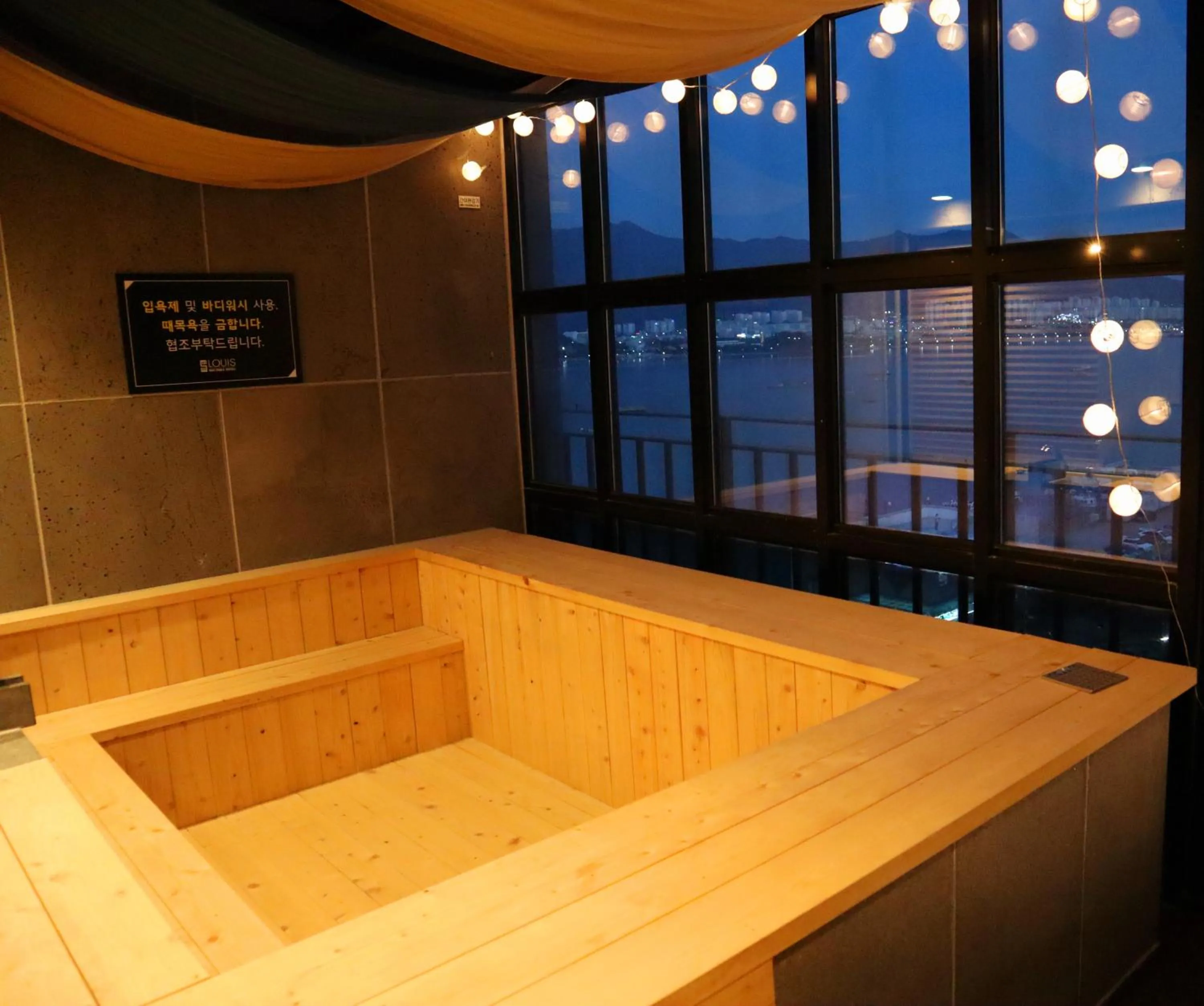 Louis Boutique Hotel