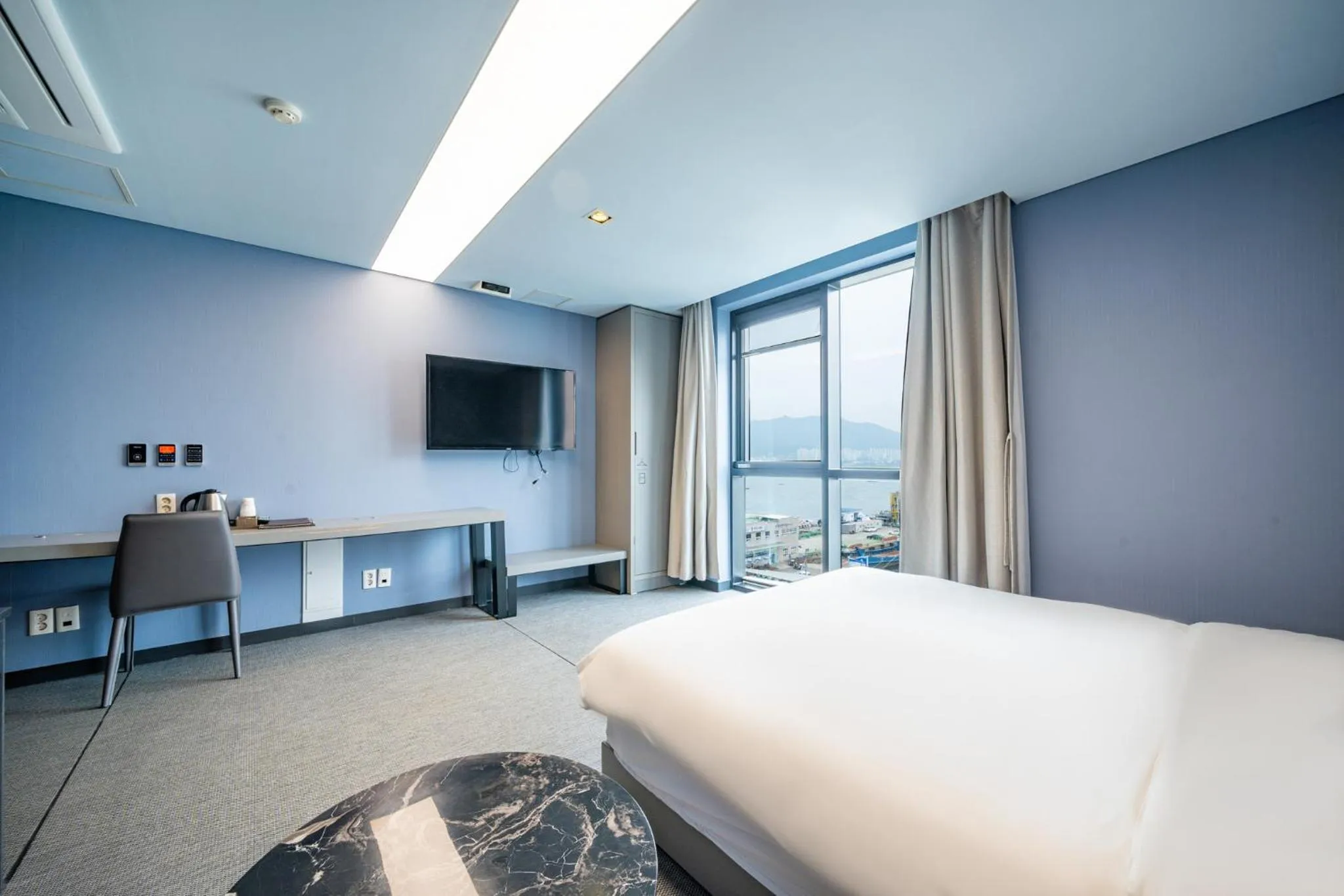 Bed in Louis Boutique Hotel